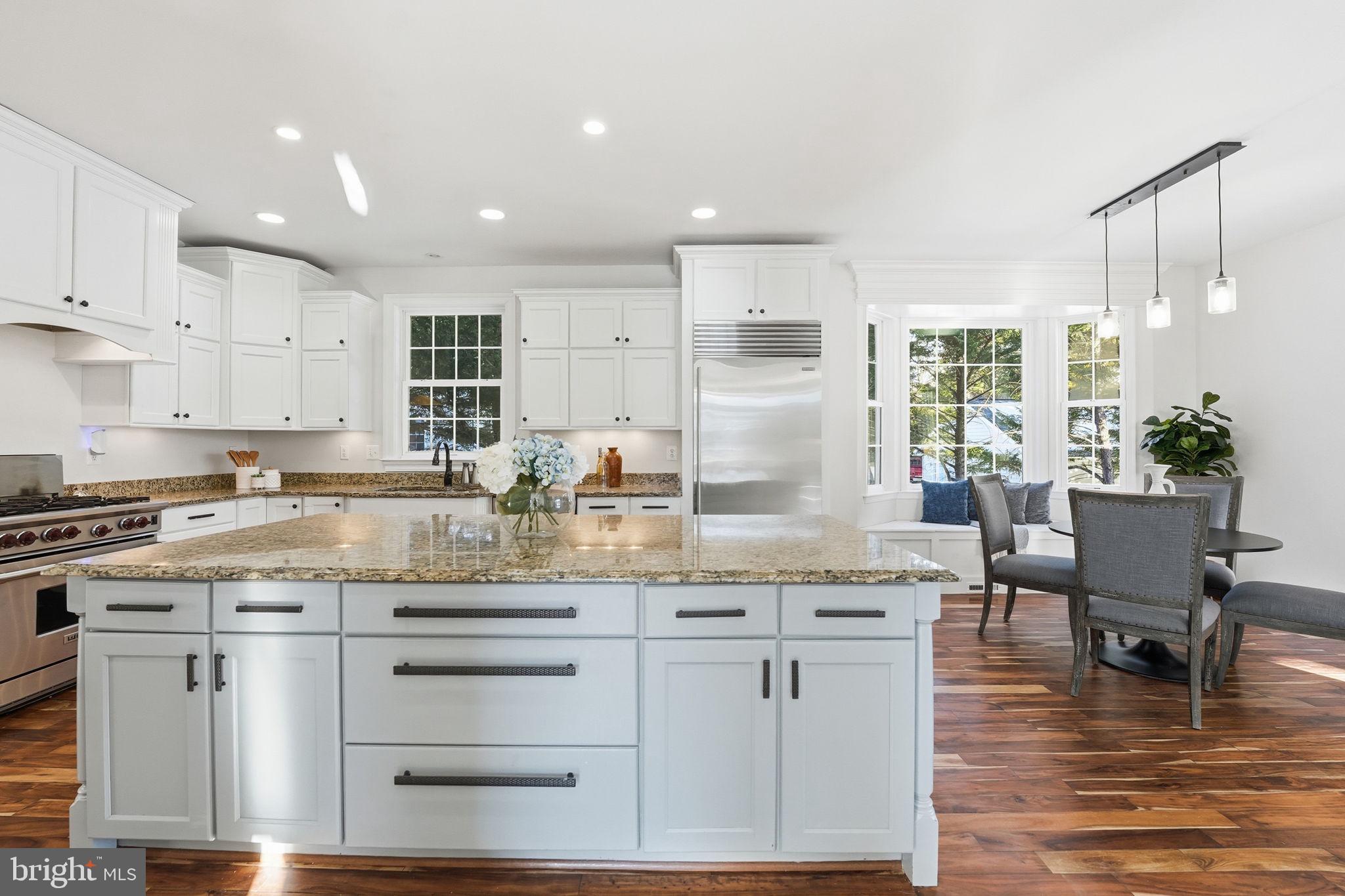 GRAYS OAKTON - Residential