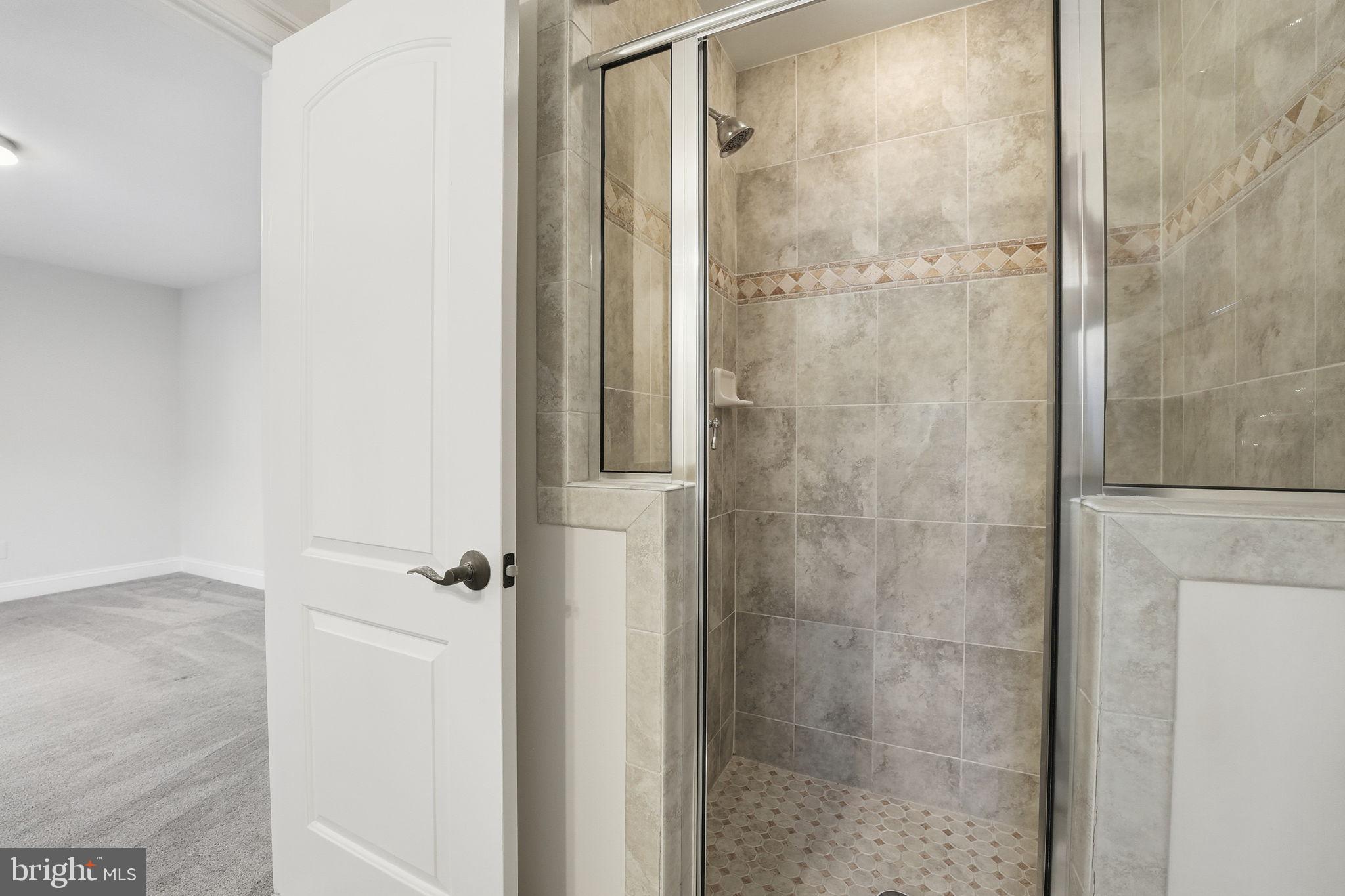 GRAYS OAKTON - Residential