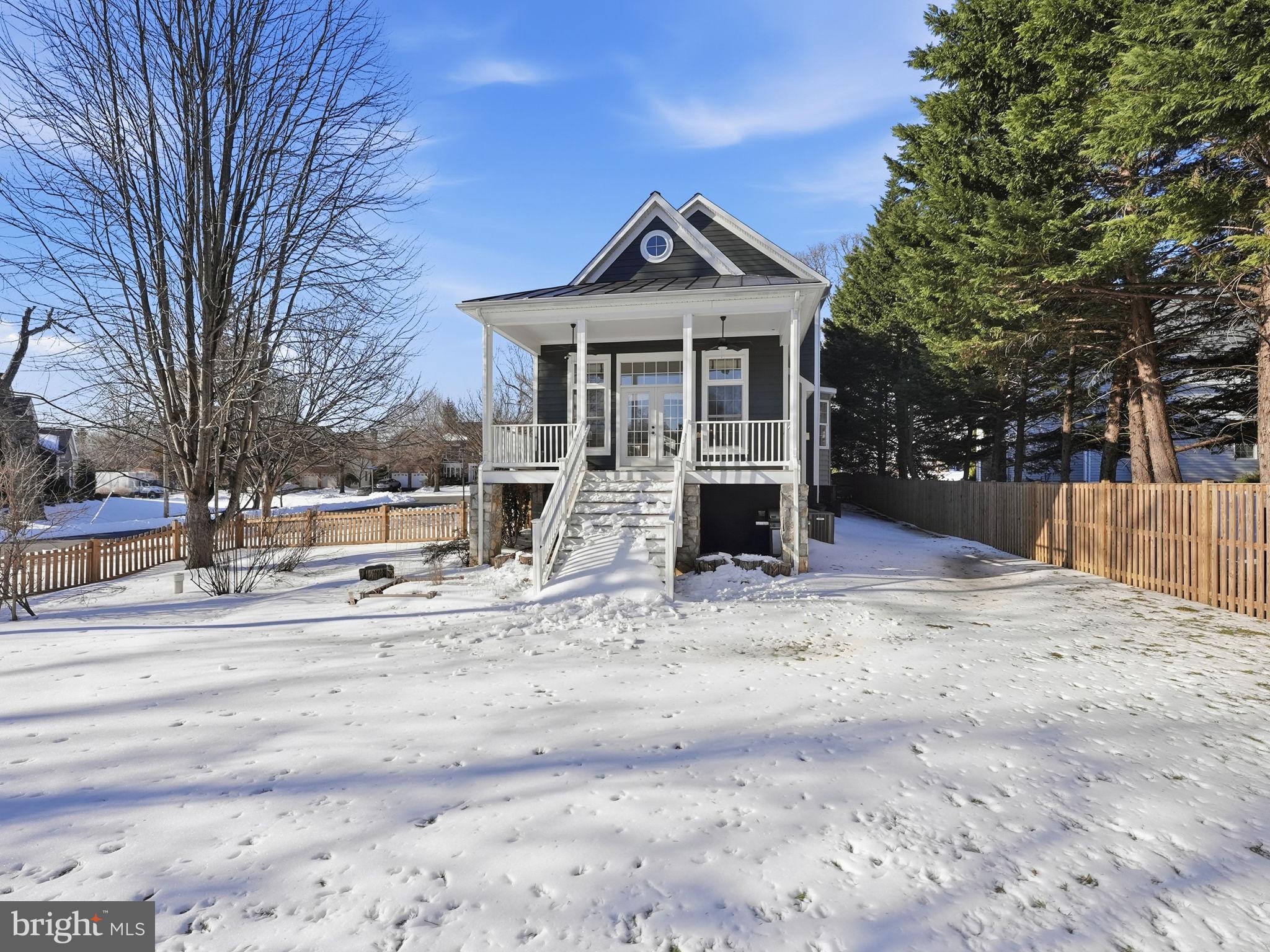 GRAYS OAKTON - Residential