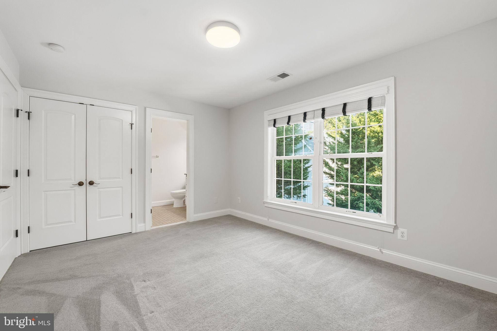 GRAYS OAKTON - Residential