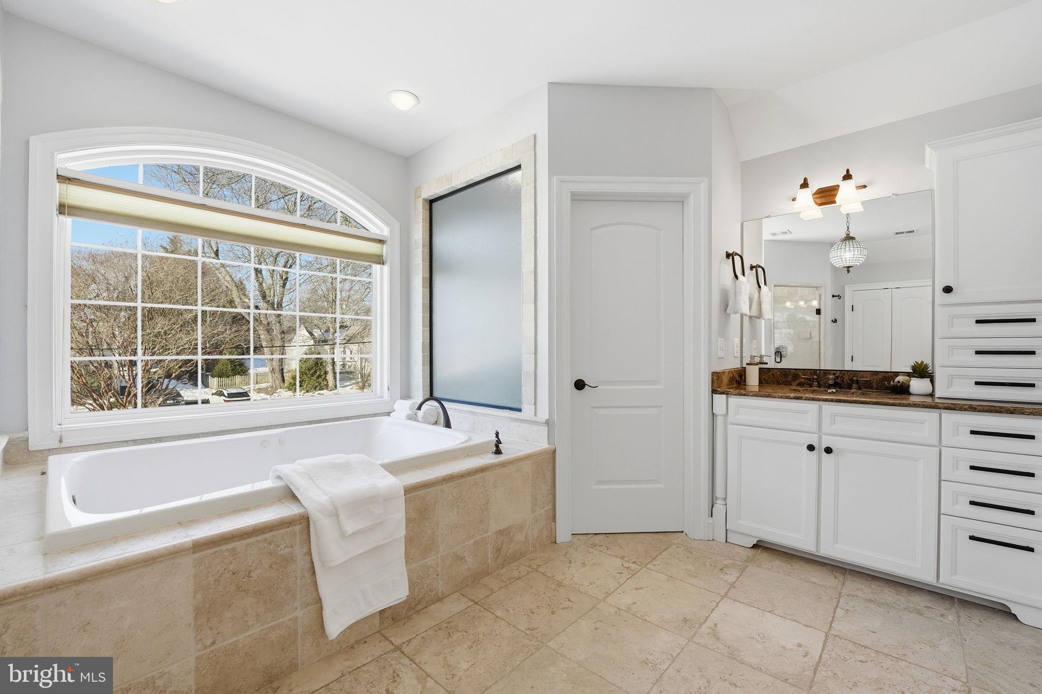 GRAYS OAKTON - Residential