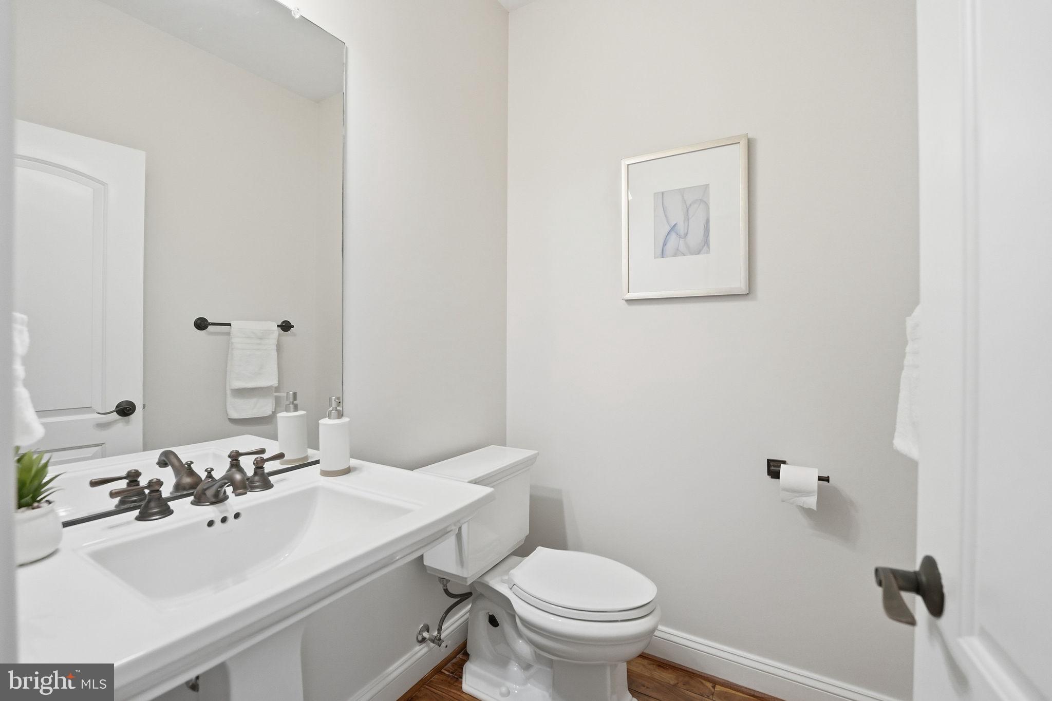 GRAYS OAKTON - Residential