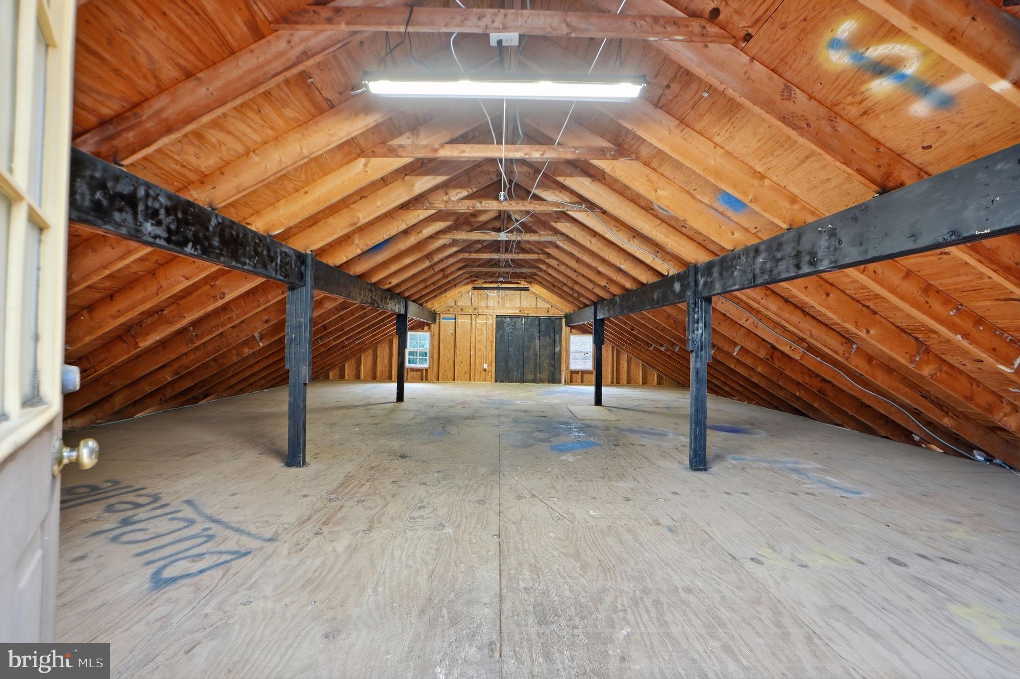 CREST RIDGE - Residential