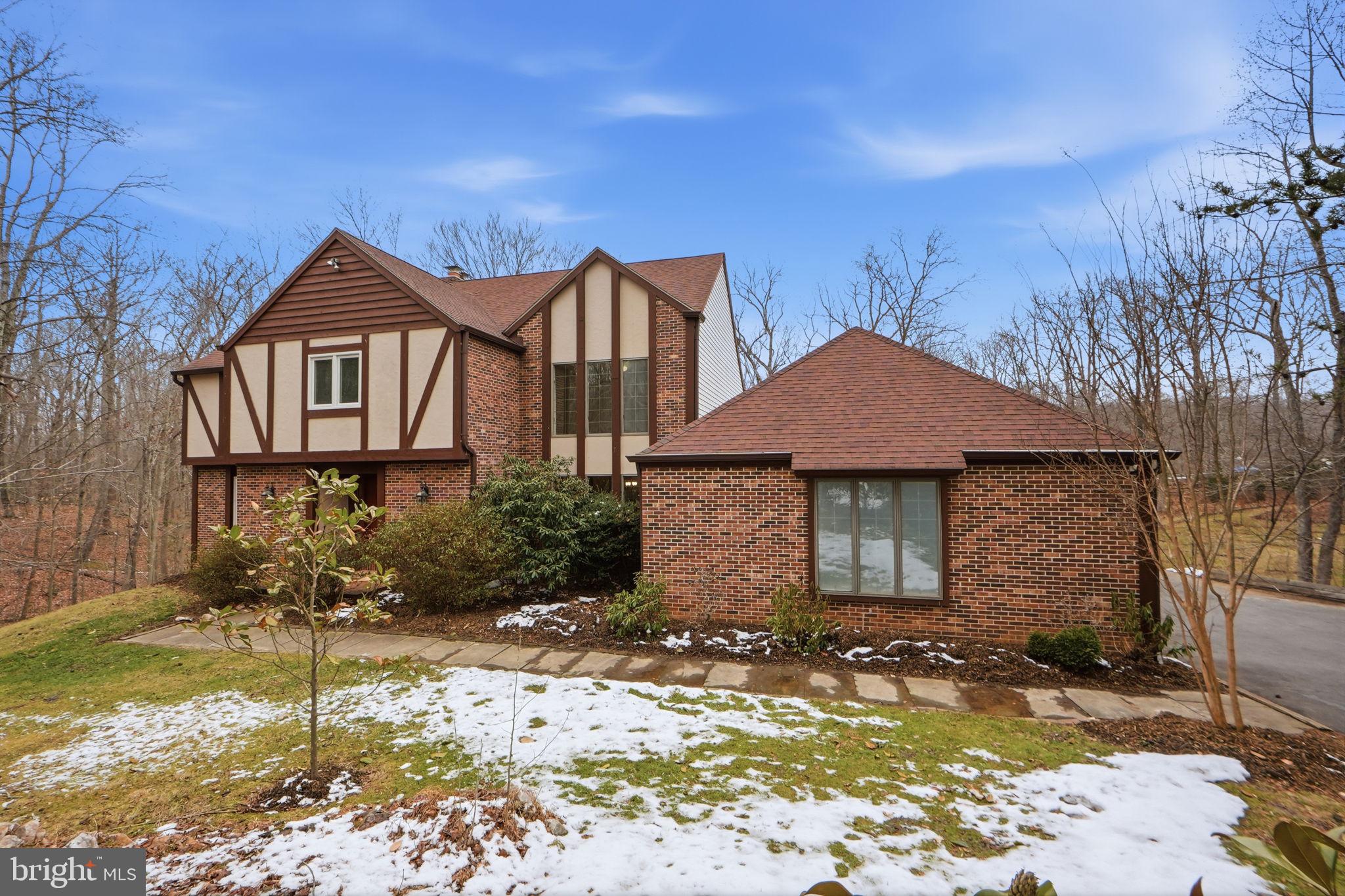 CREST RIDGE - Residential