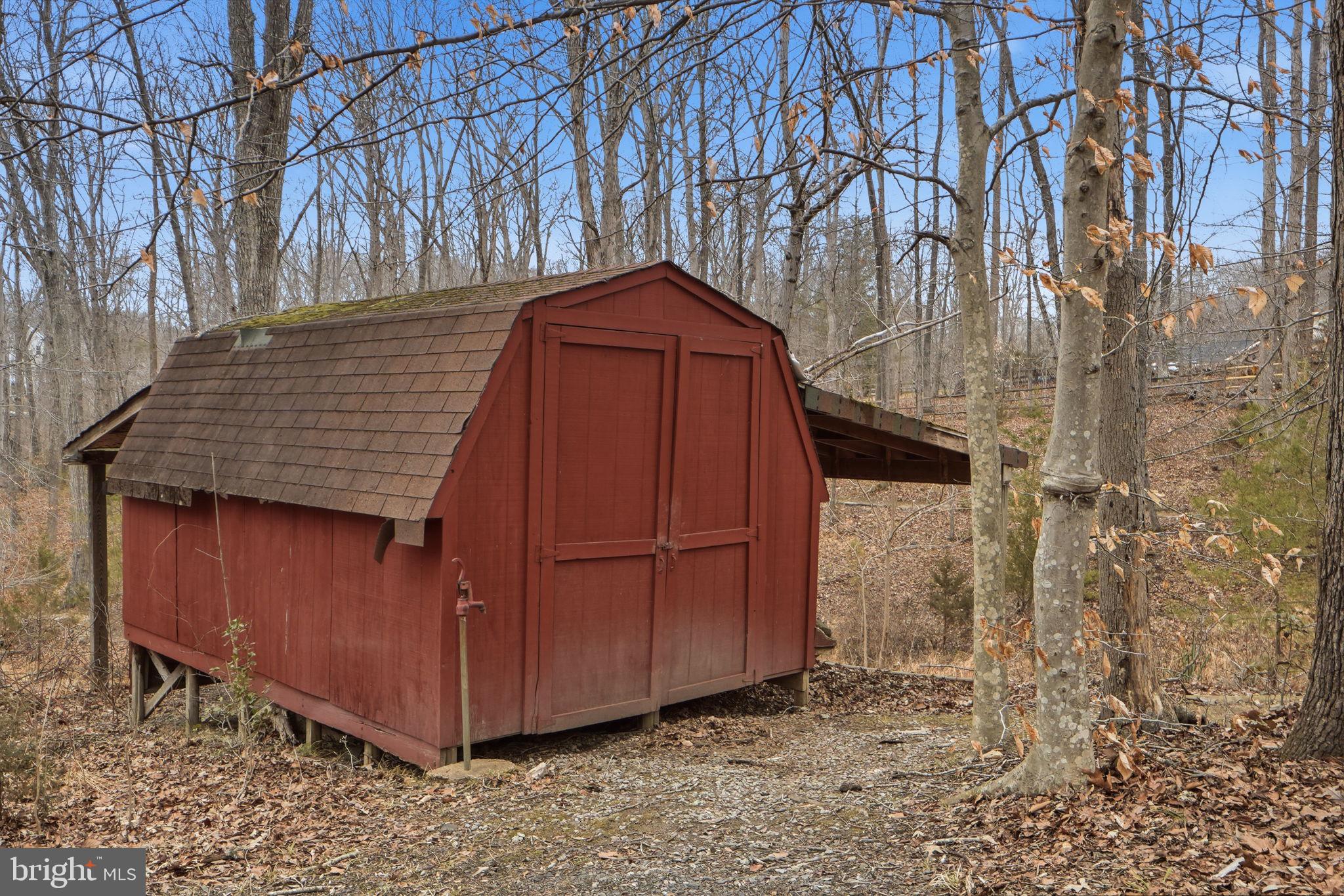 CREST RIDGE - Residential