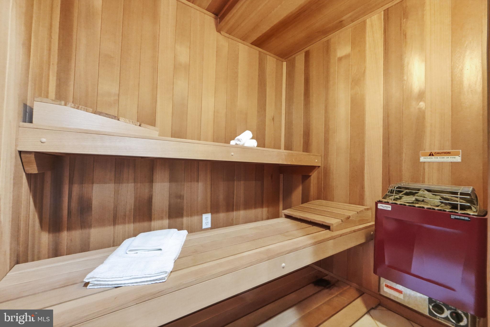 CREST RIDGE - Residential