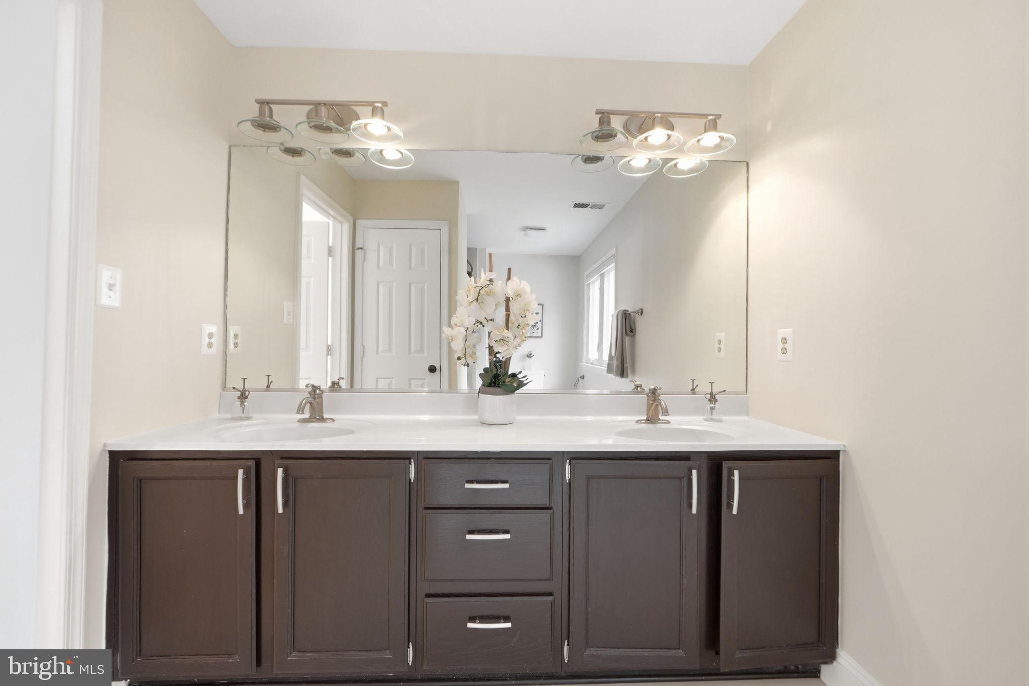 CREST RIDGE - Residential