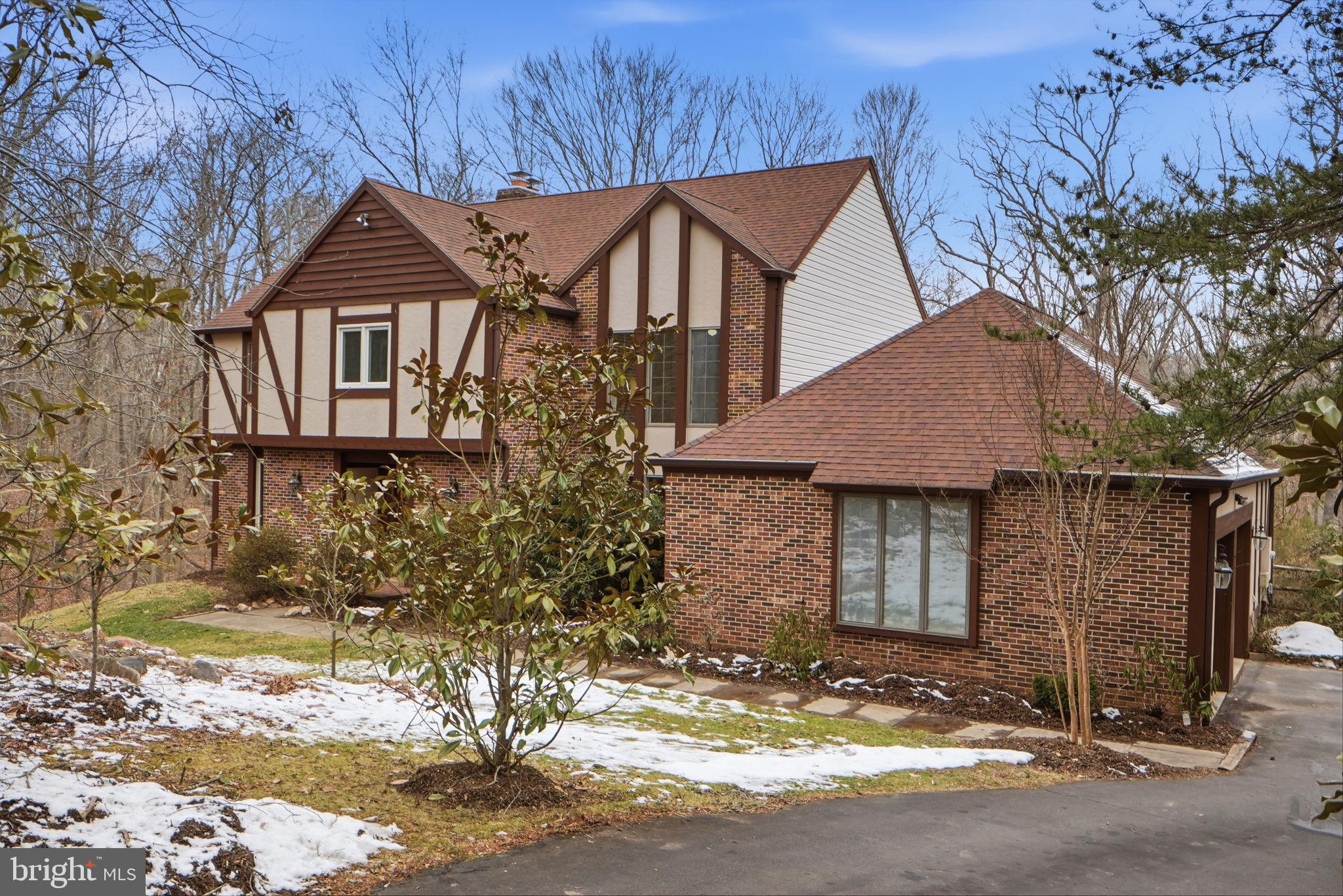 CREST RIDGE - Residential