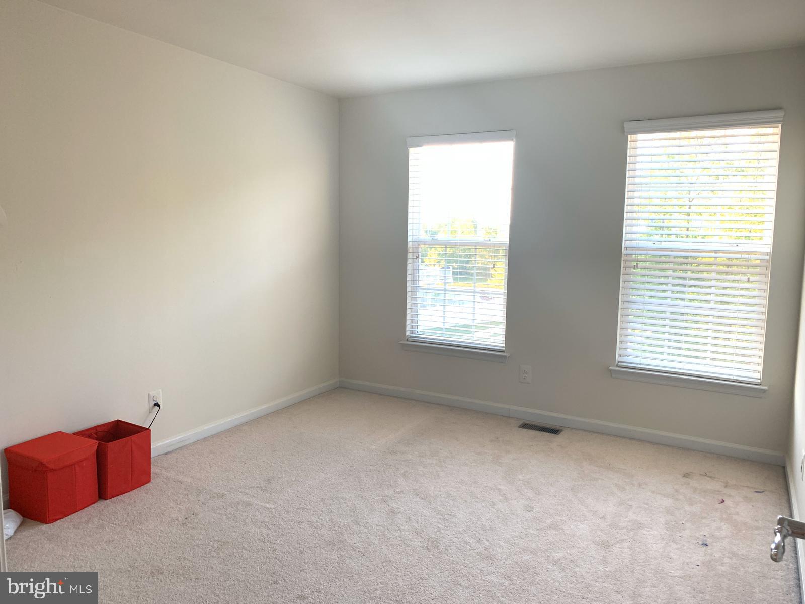 EAST GATE - Residential Lease