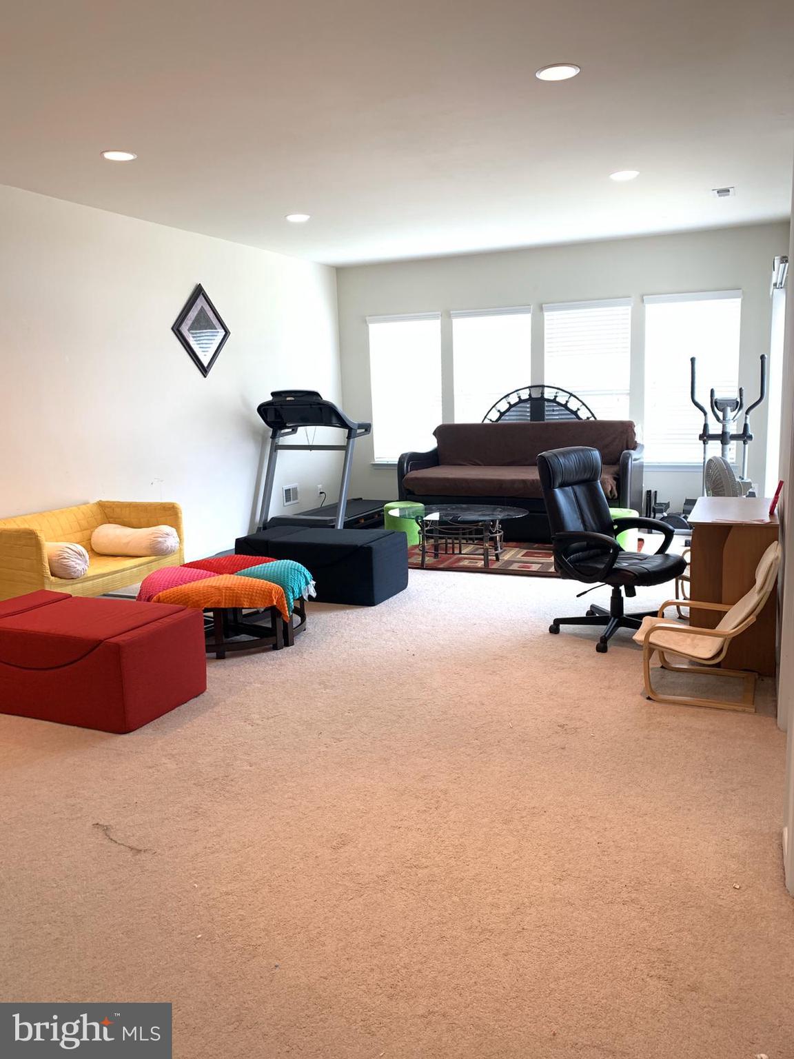 EAST GATE - Residential Lease