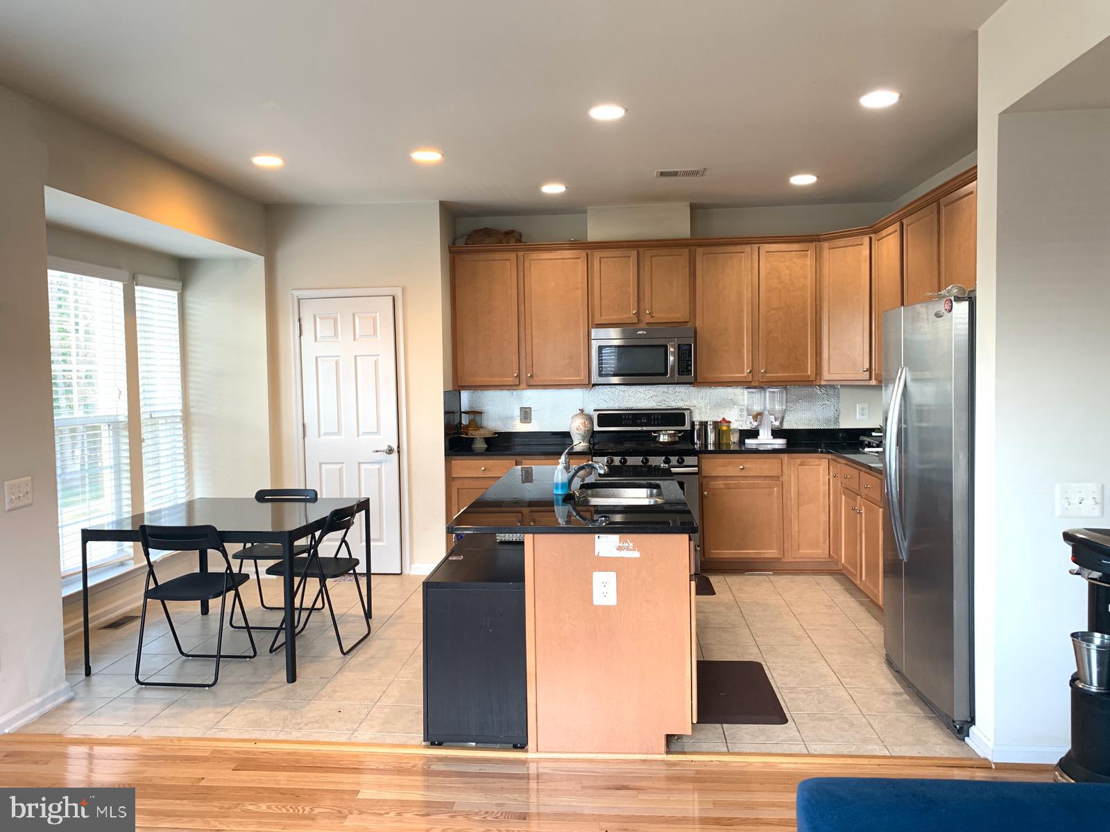 EAST GATE - Residential Lease