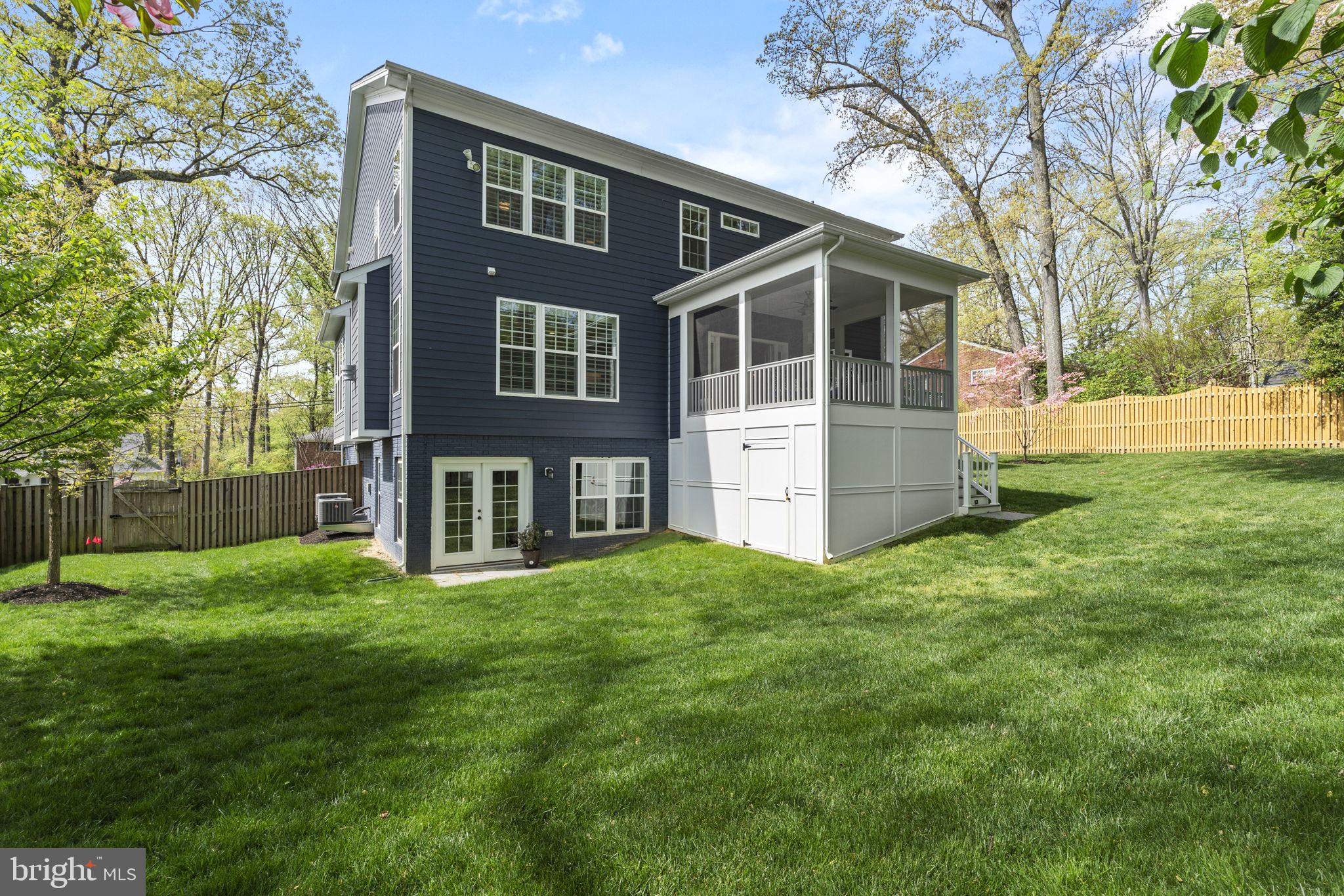 OAKDALE PARK - Residential