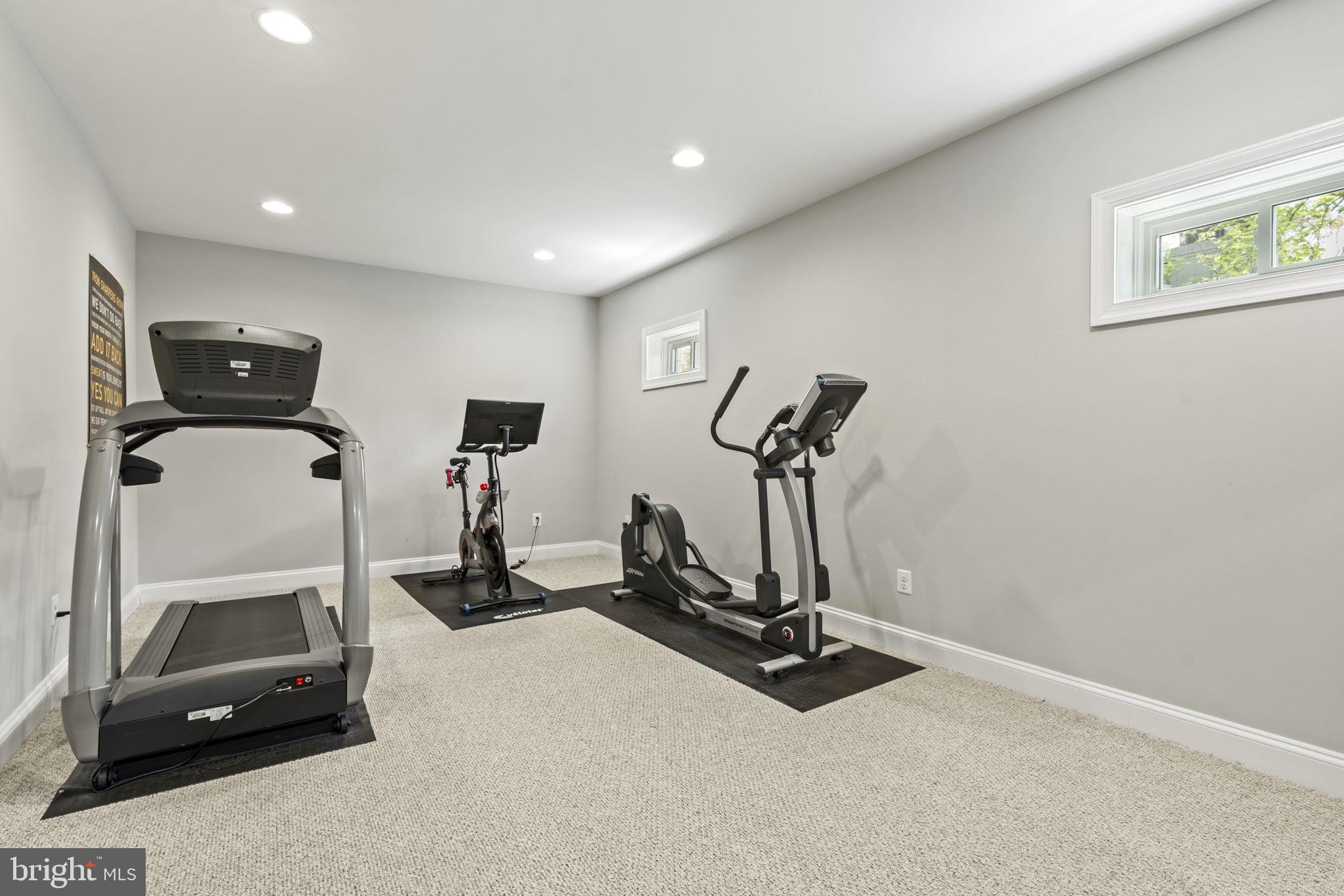 OAKDALE PARK - Residential