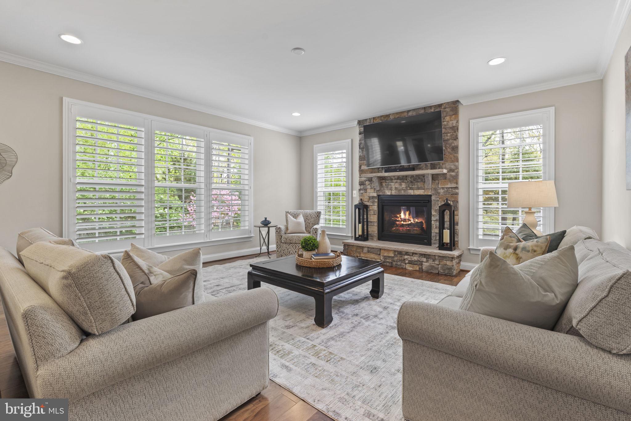 OAKDALE PARK - Residential