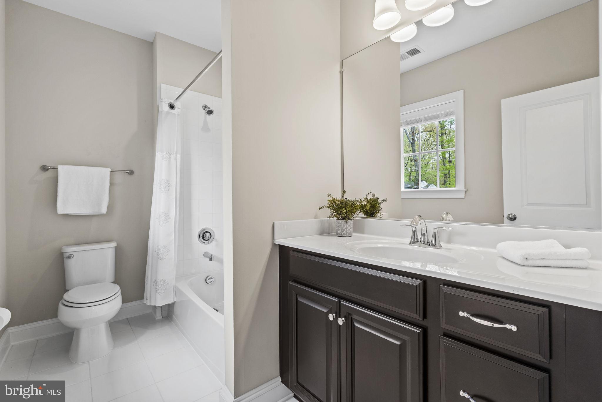 OAKDALE PARK - Residential