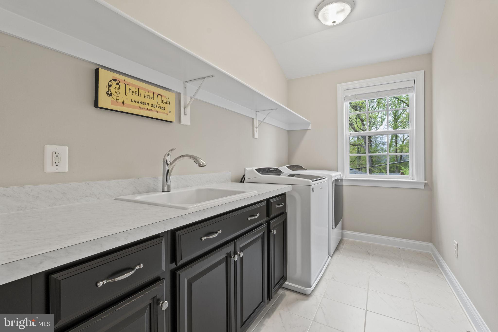 OAKDALE PARK - Residential