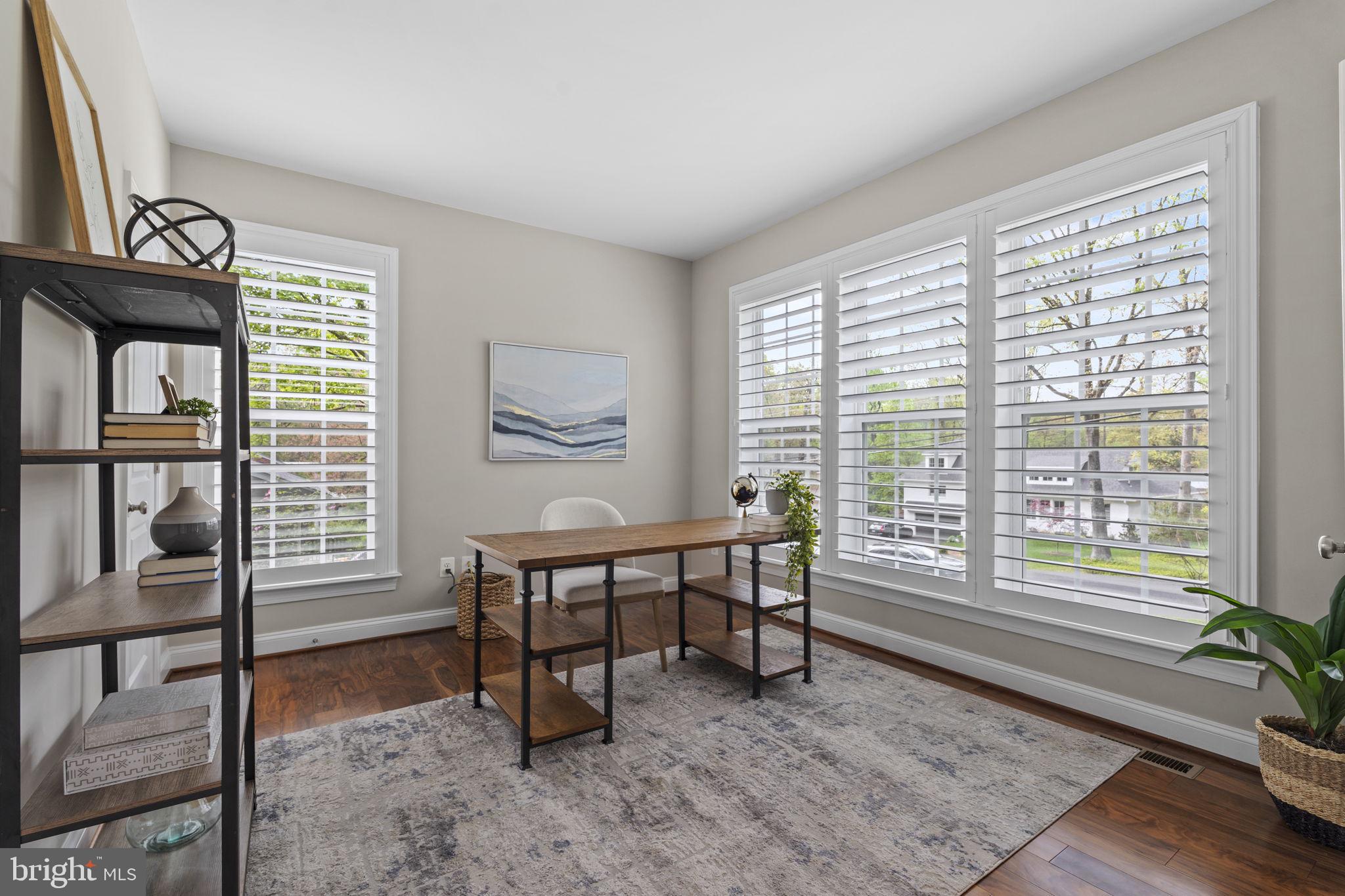 OAKDALE PARK - Residential