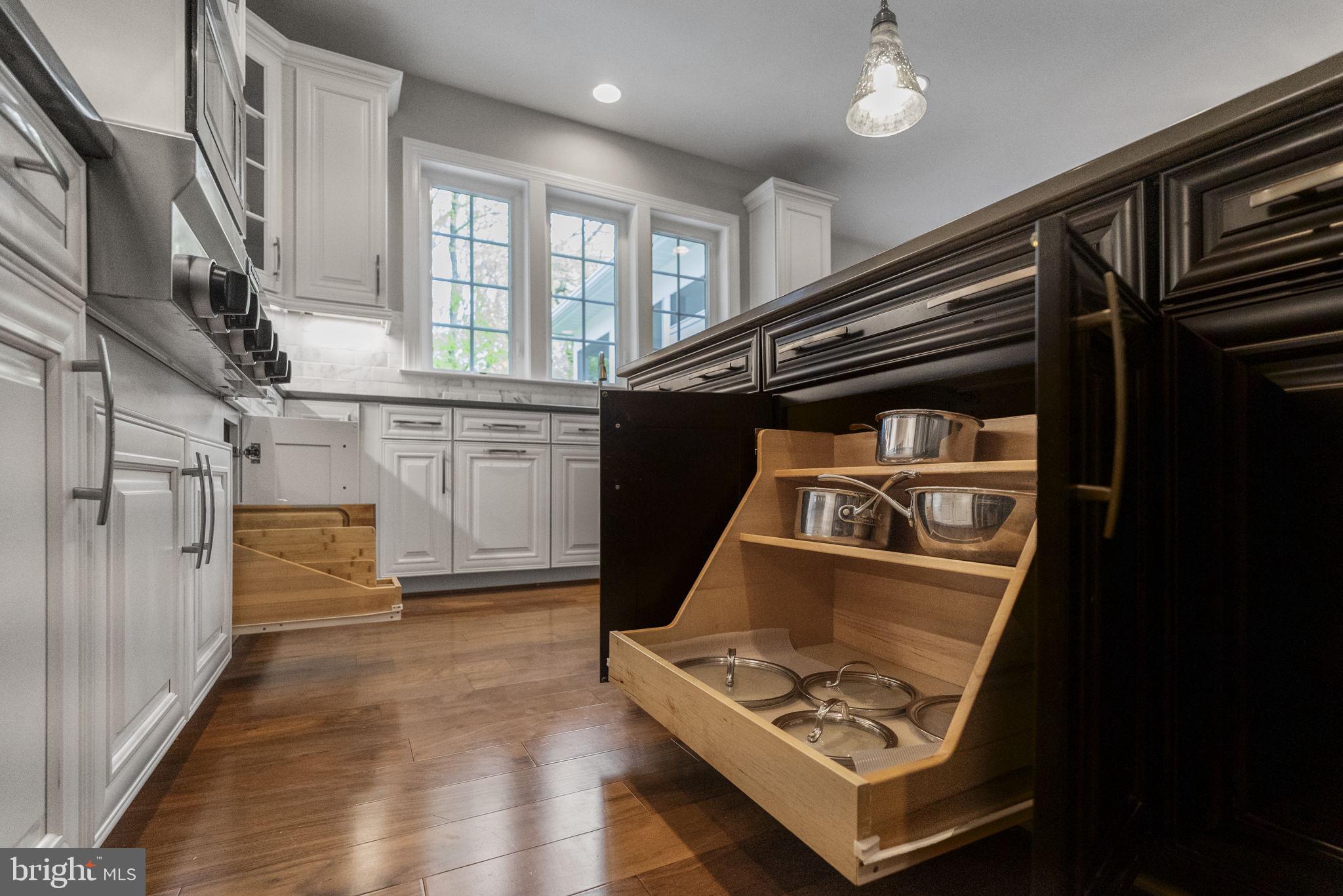 OAKDALE PARK - Residential