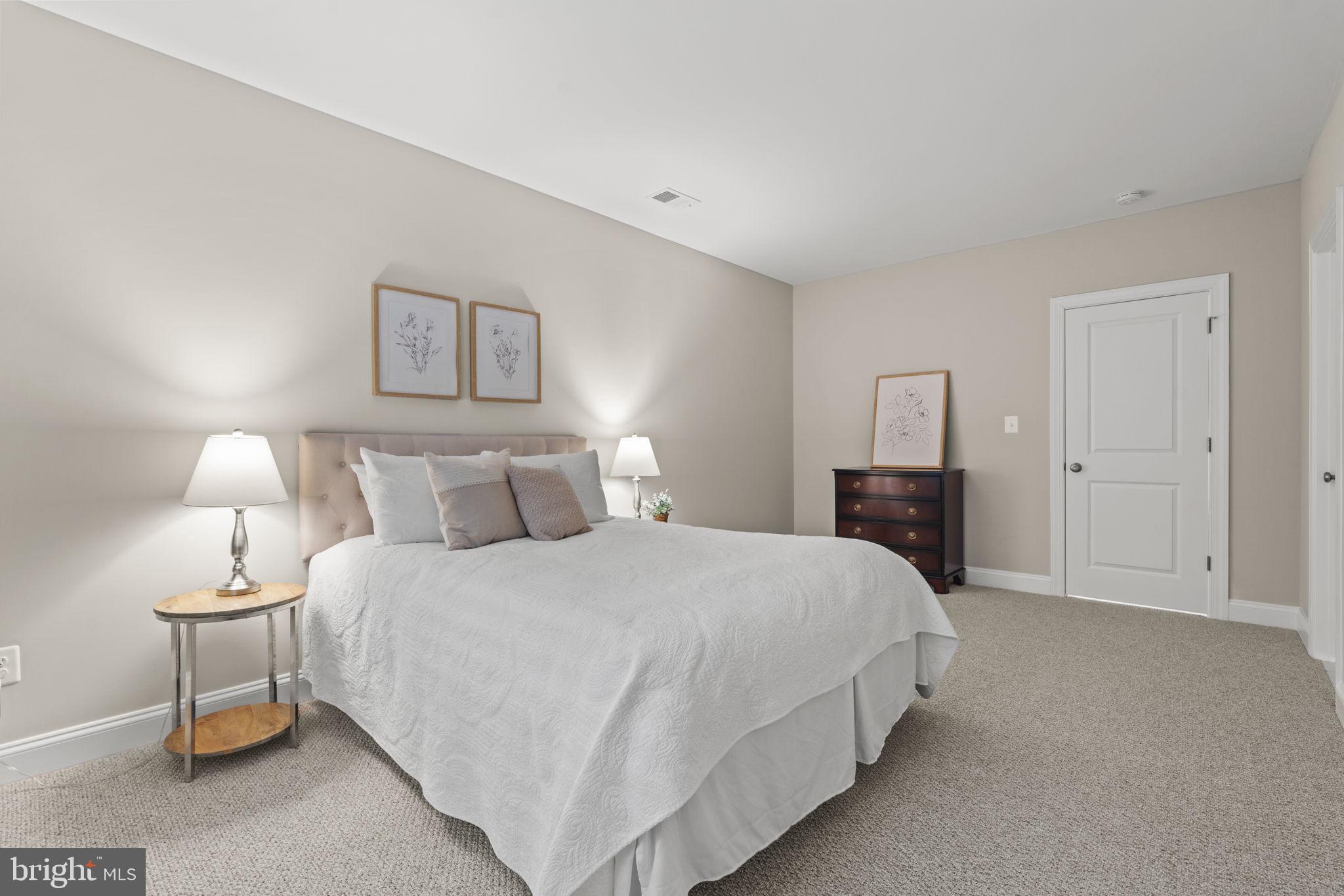 OAKDALE PARK - Residential