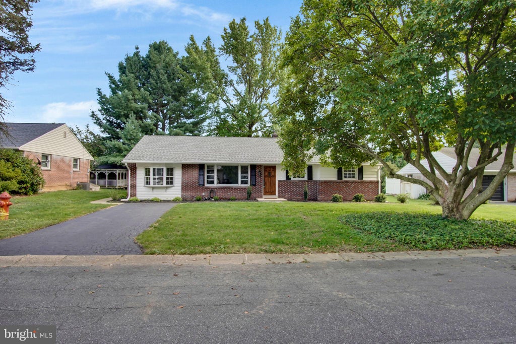 Photo of 2728 Kimberly Road, LANCASTER, PA 17603 (MLS # PALA2095226)