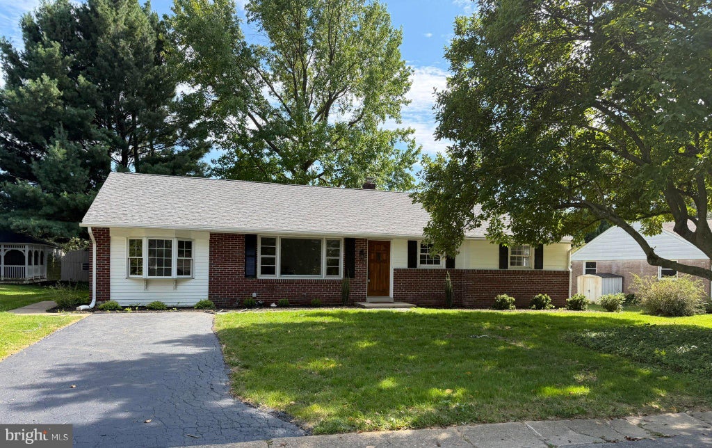 Photo of 2728 Kimberly Road, LANCASTER, PA 17603 (MLS # PALA2095226)