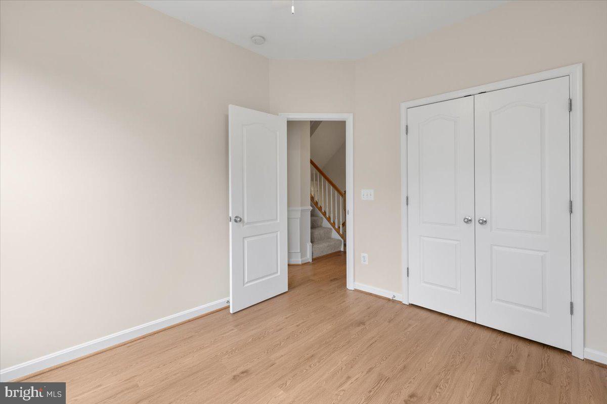 LANSDOWNE TOWN CENTER - Residential