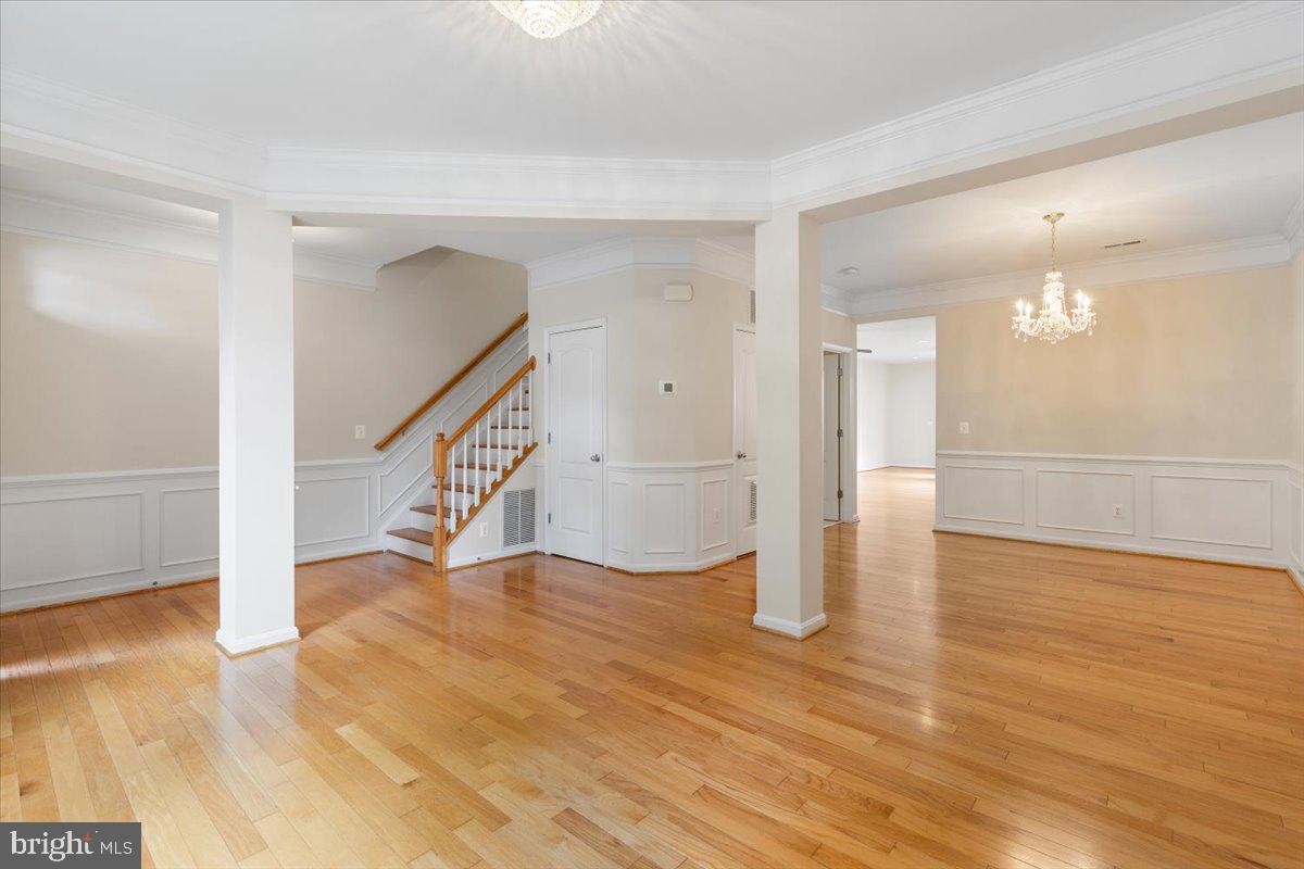 LANSDOWNE TOWN CENTER - Residential
