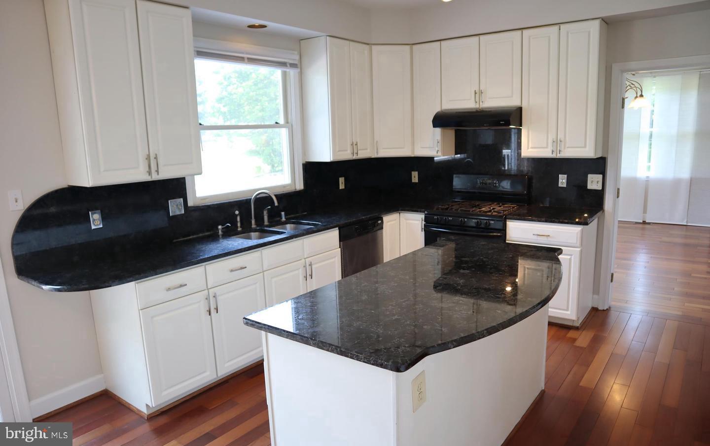 17105 THATCHER COURT