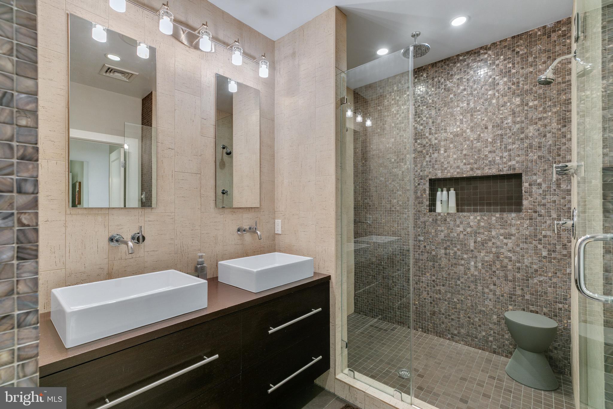 GRADUATE HOSPITAL - Residential