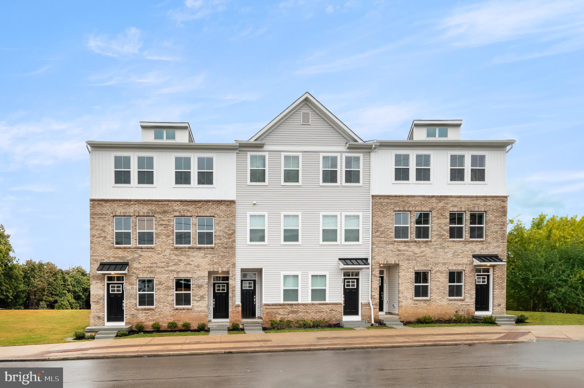 RIVER PIONTE - Residential