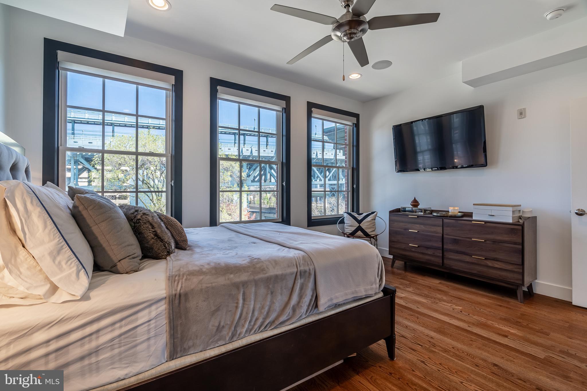 OLD CITY - Residential