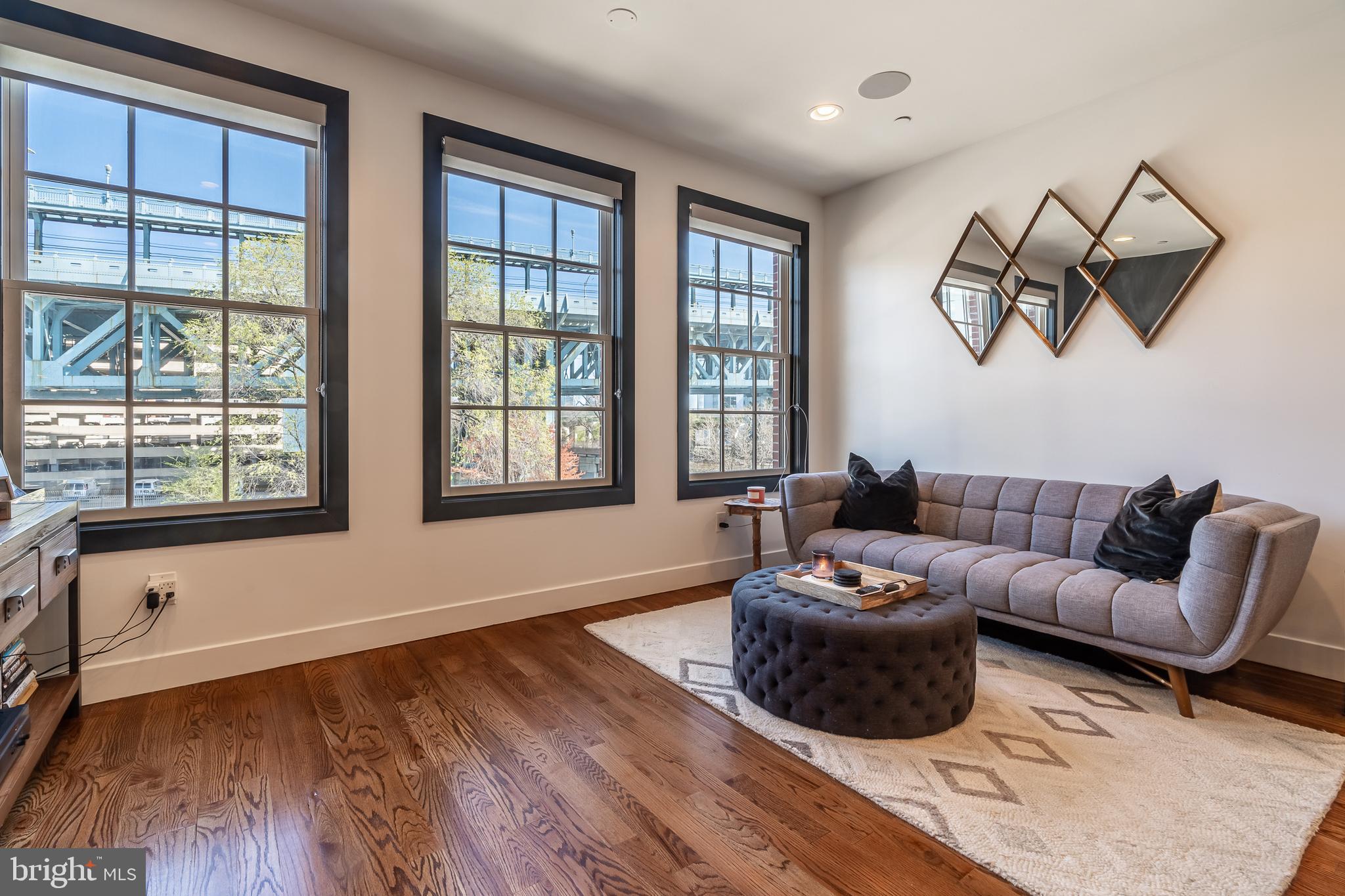 OLD CITY - Residential