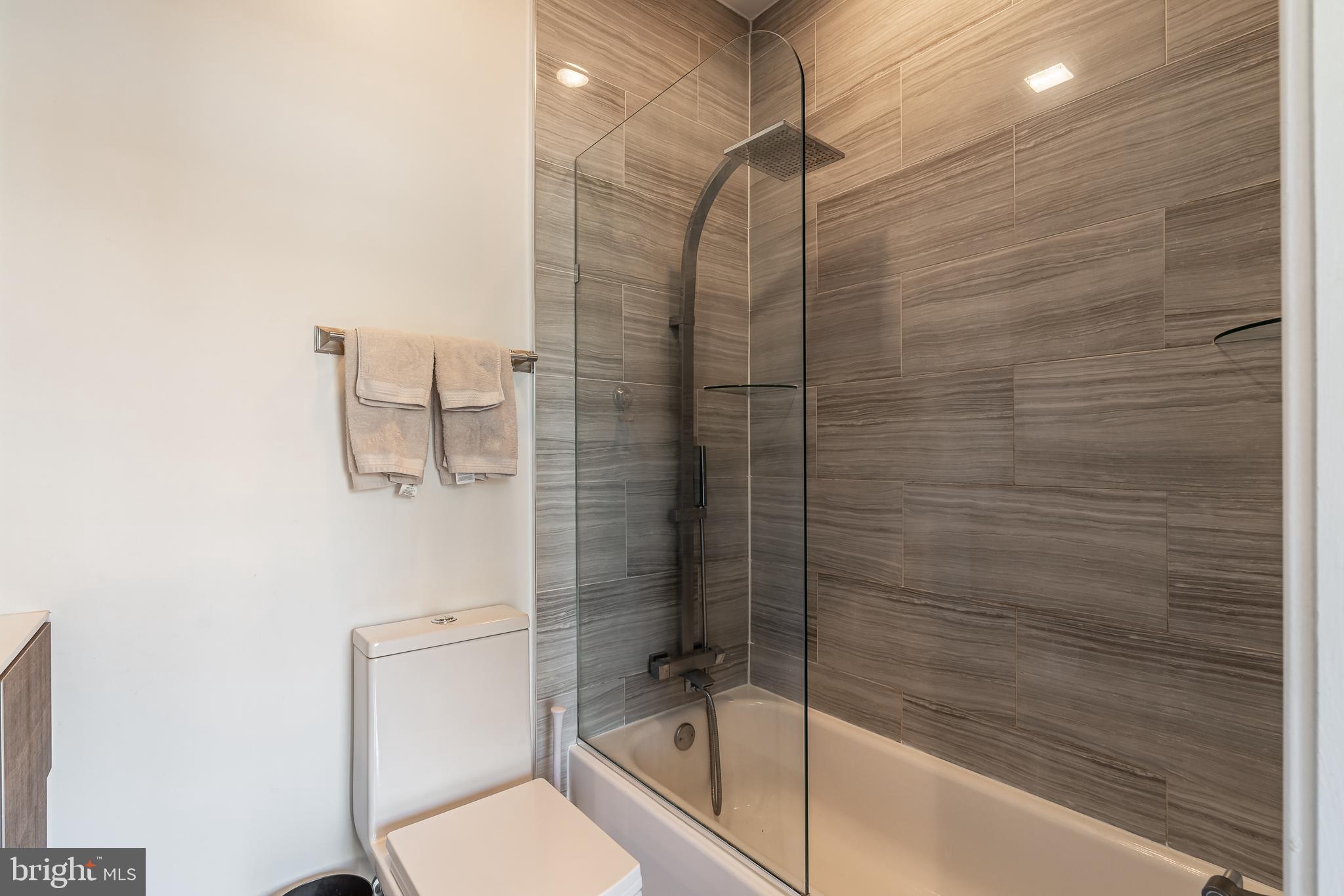 OLD CITY - Residential