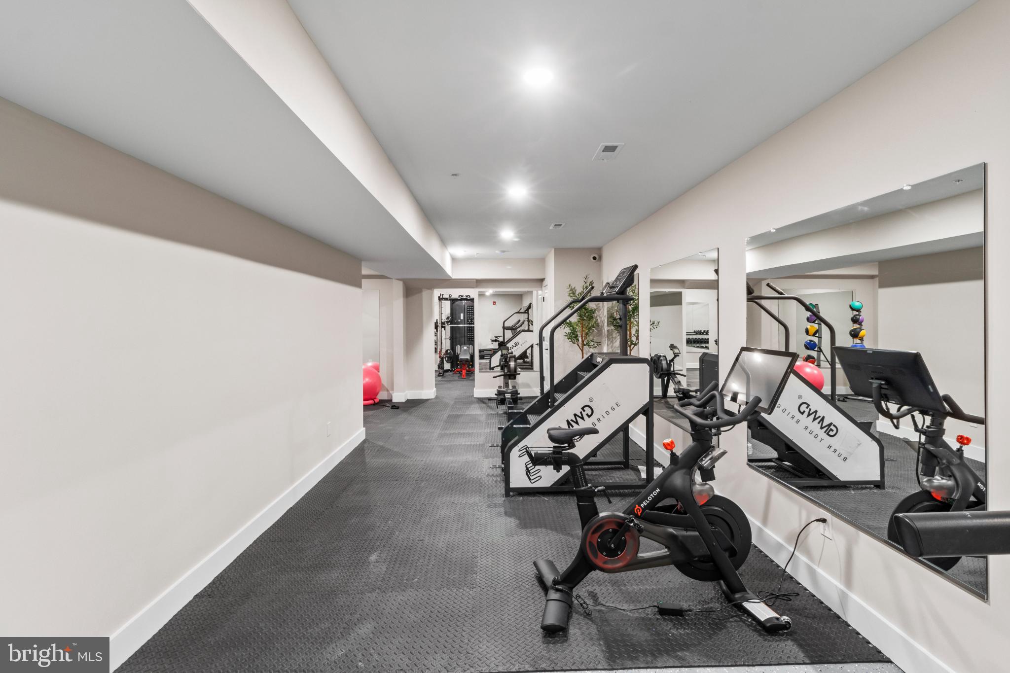 FISHTOWN - Residential Lease