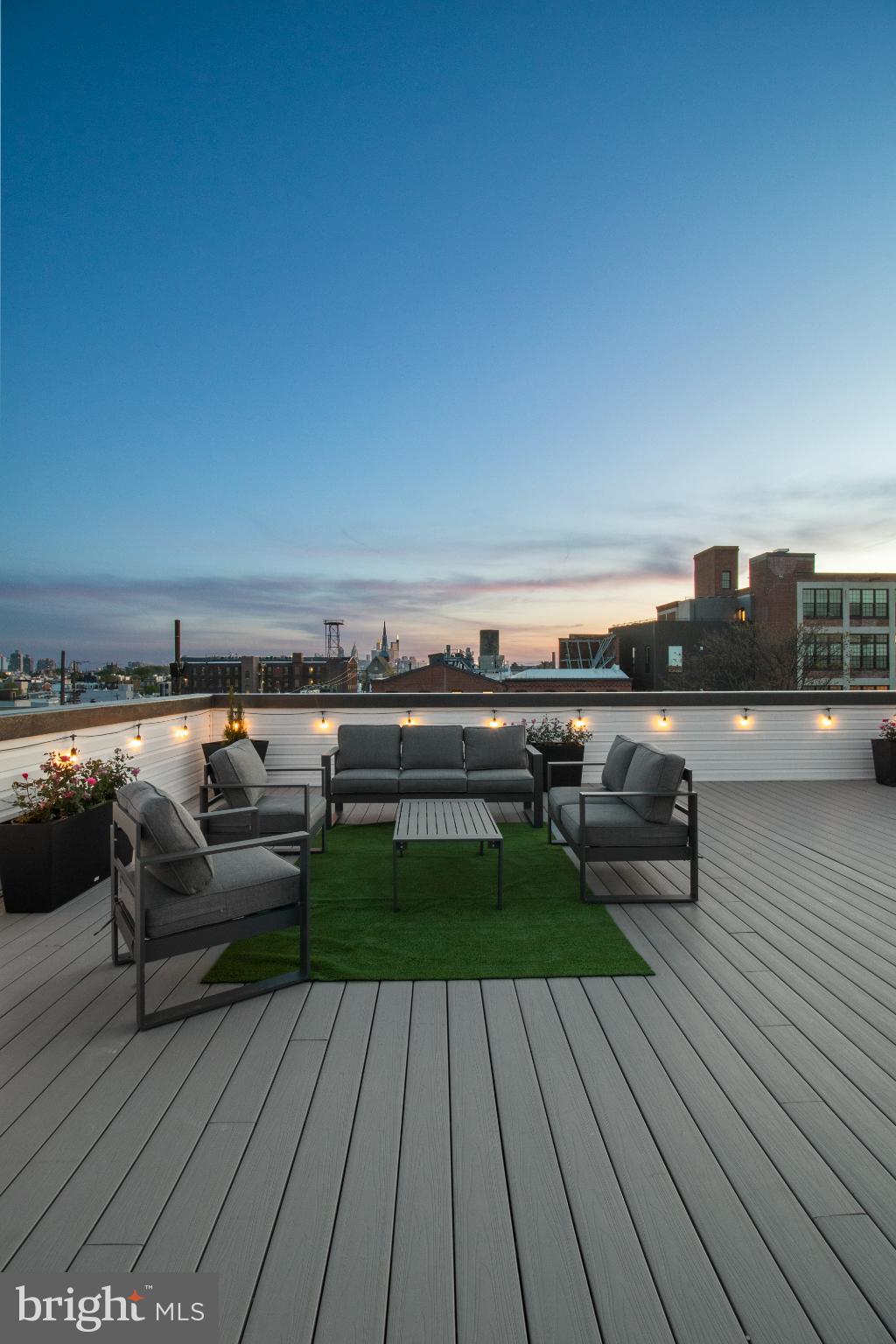 FISHTOWN - Residential Lease