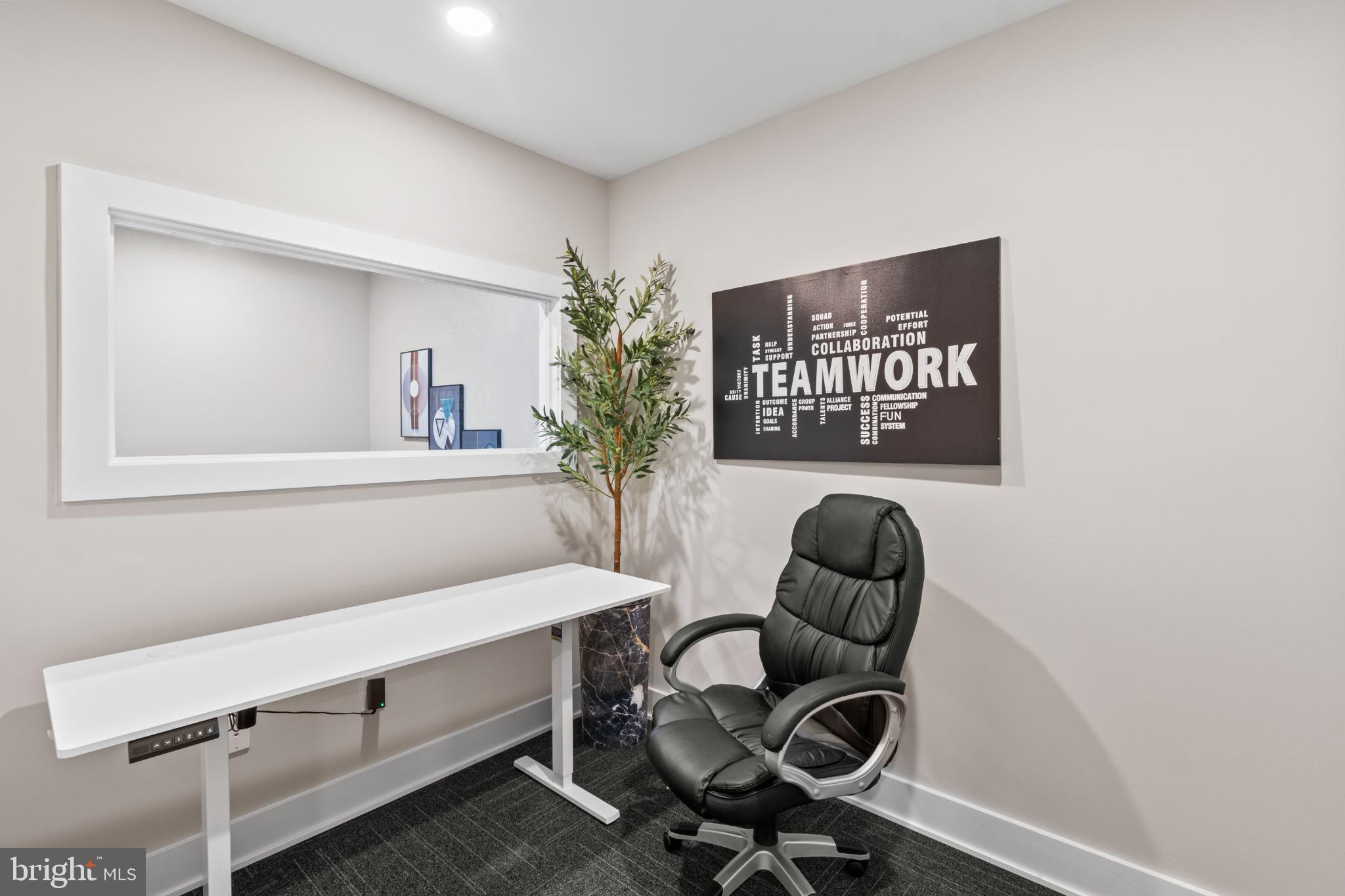 FISHTOWN - Residential Lease