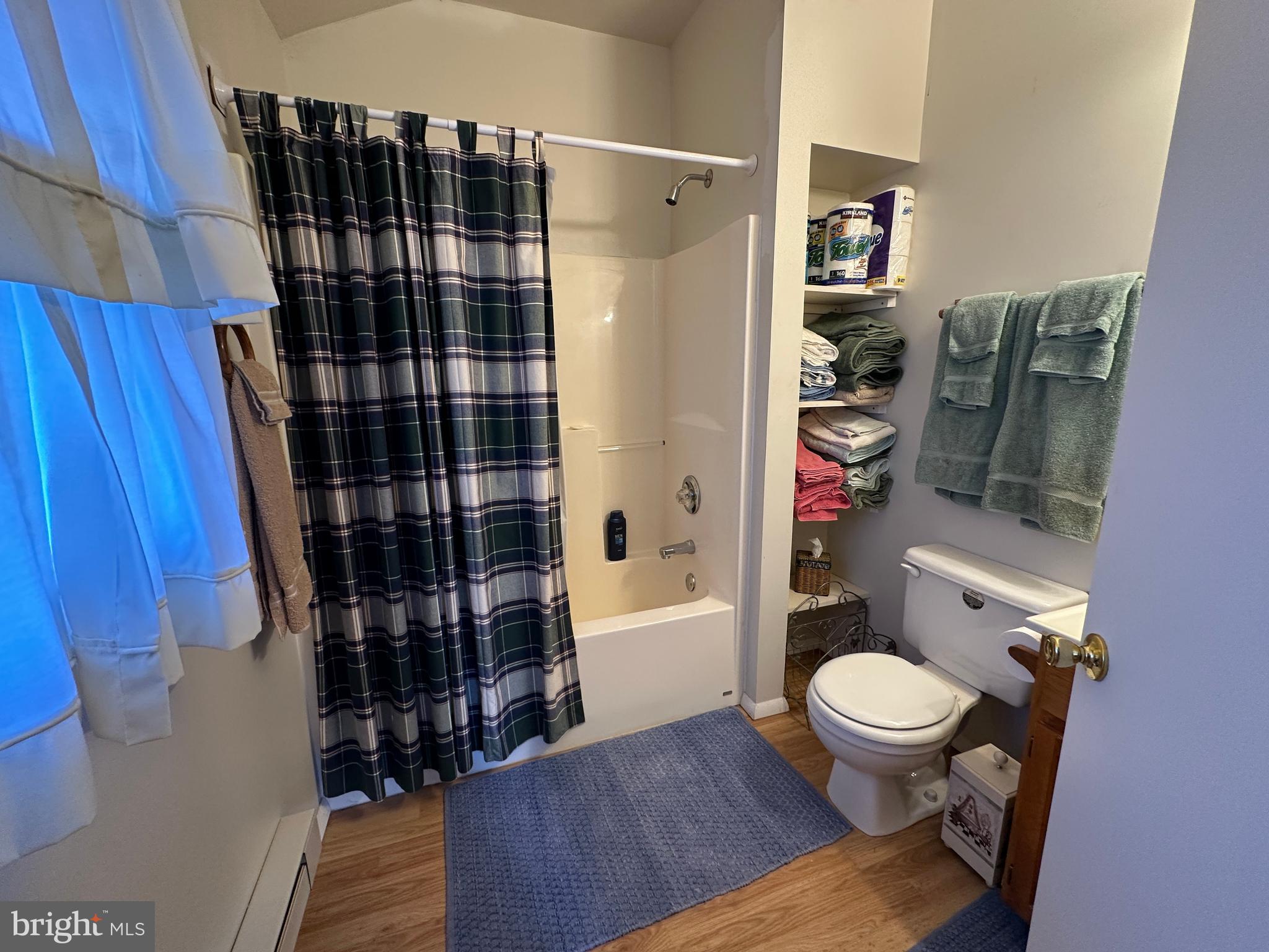 MOUNTAIN VIEW ESTATES - Residential