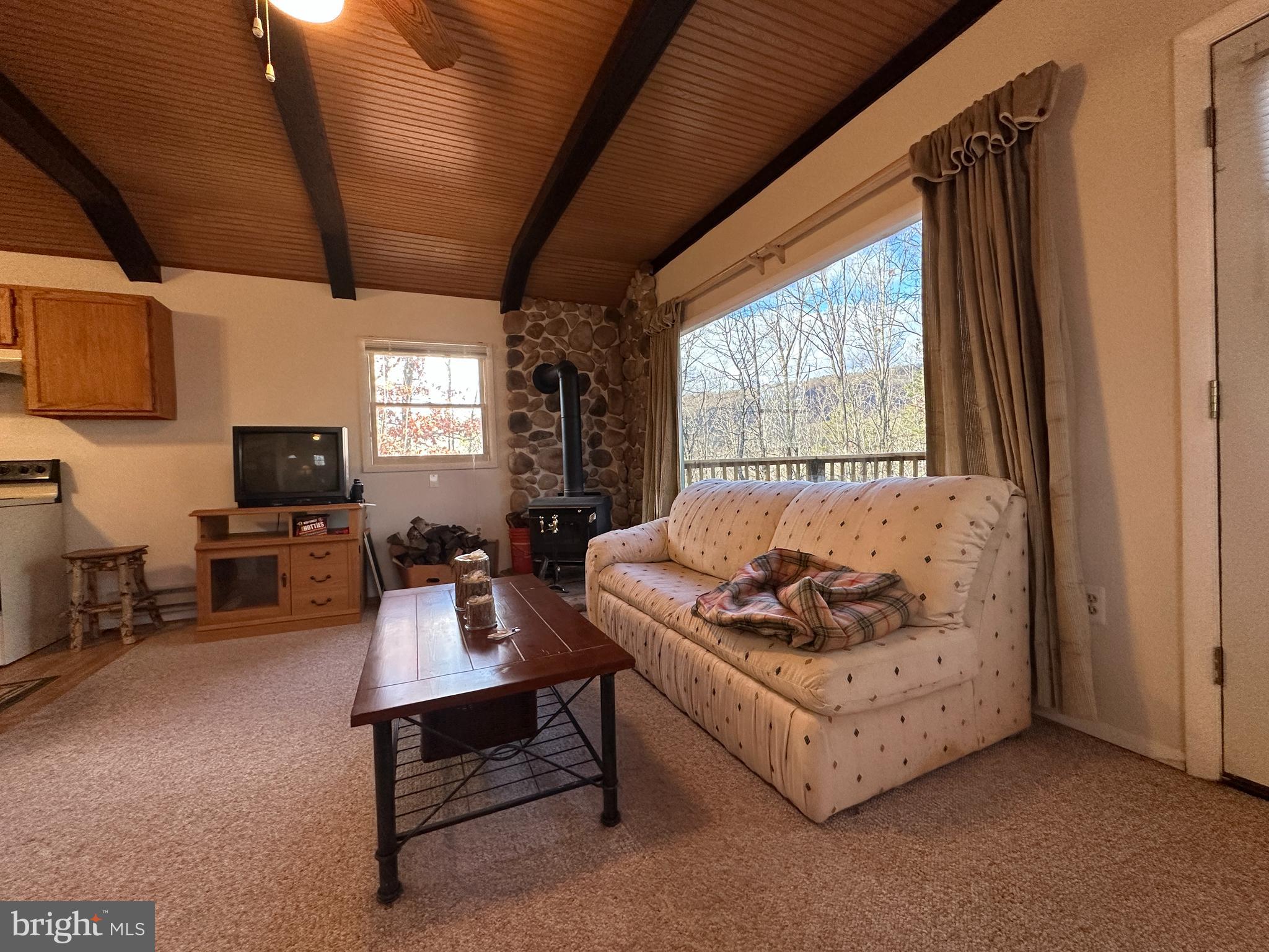 MOUNTAIN VIEW ESTATES - Residential