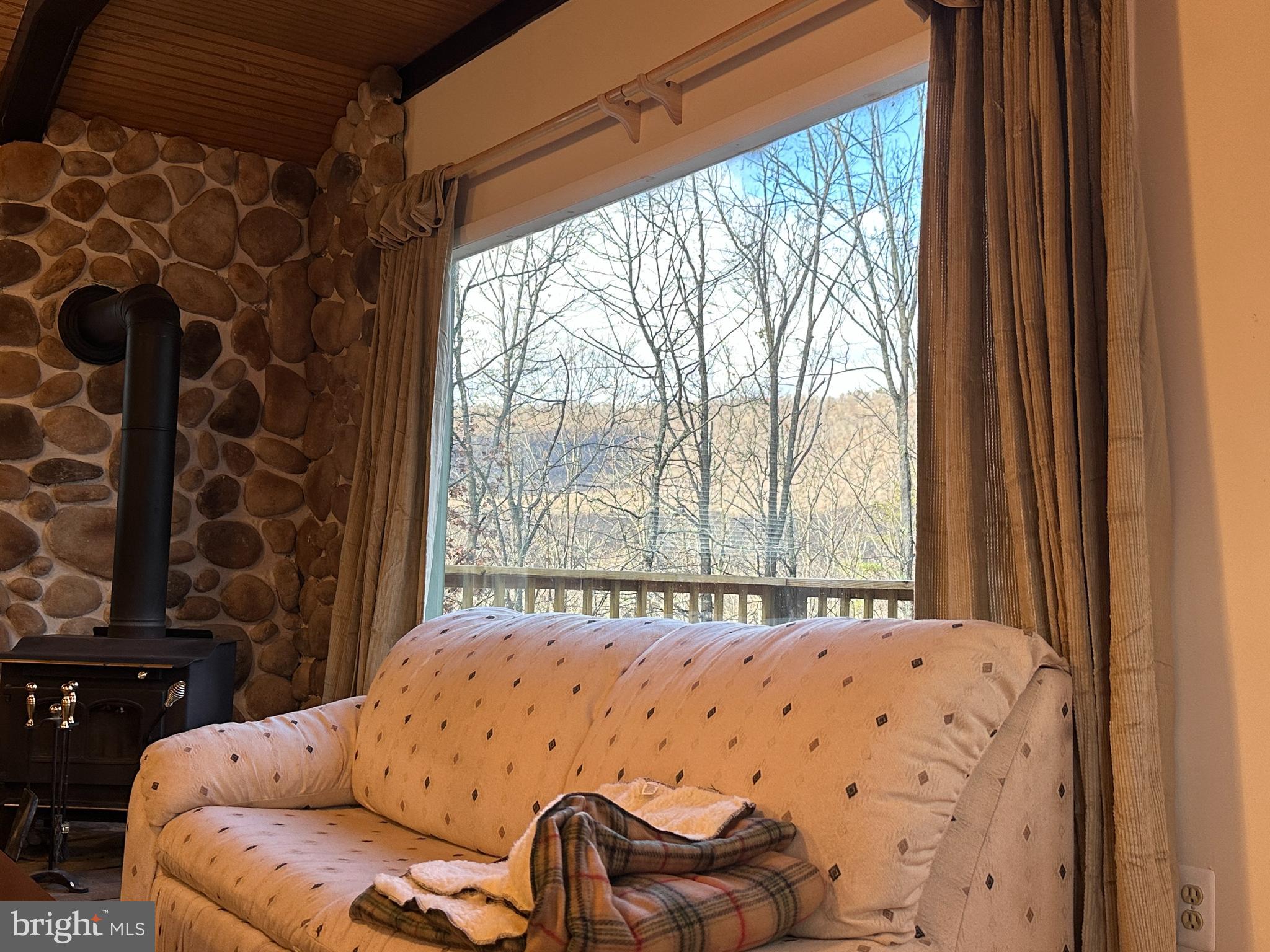 MOUNTAIN VIEW ESTATES - Residential