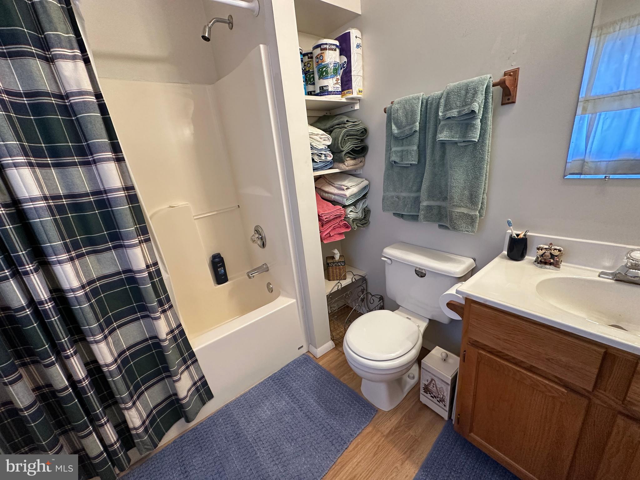 MOUNTAIN VIEW ESTATES - Residential