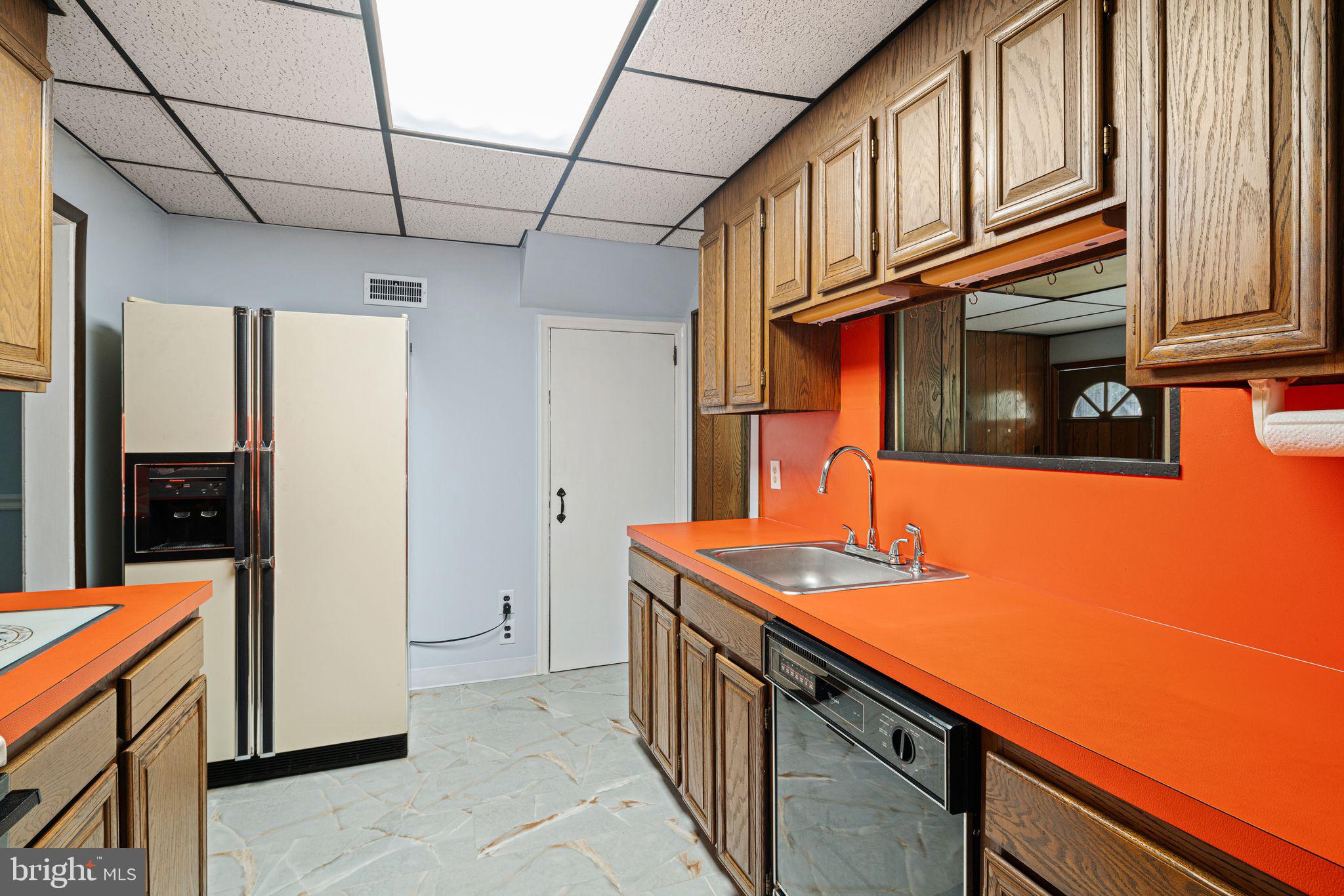 SPRING OAK ESTS - Residential