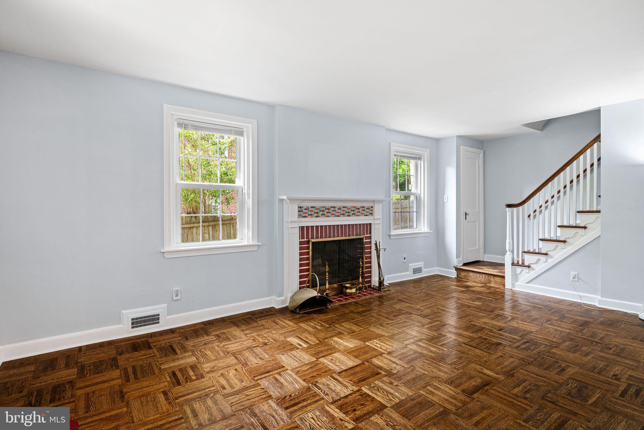 SPRING OAK ESTS - Residential