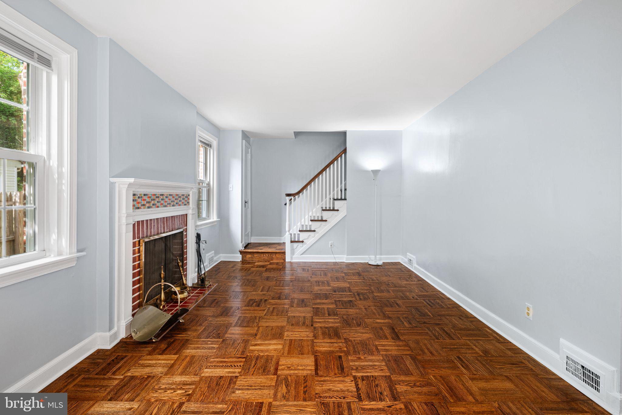 SPRING OAK ESTS - Residential