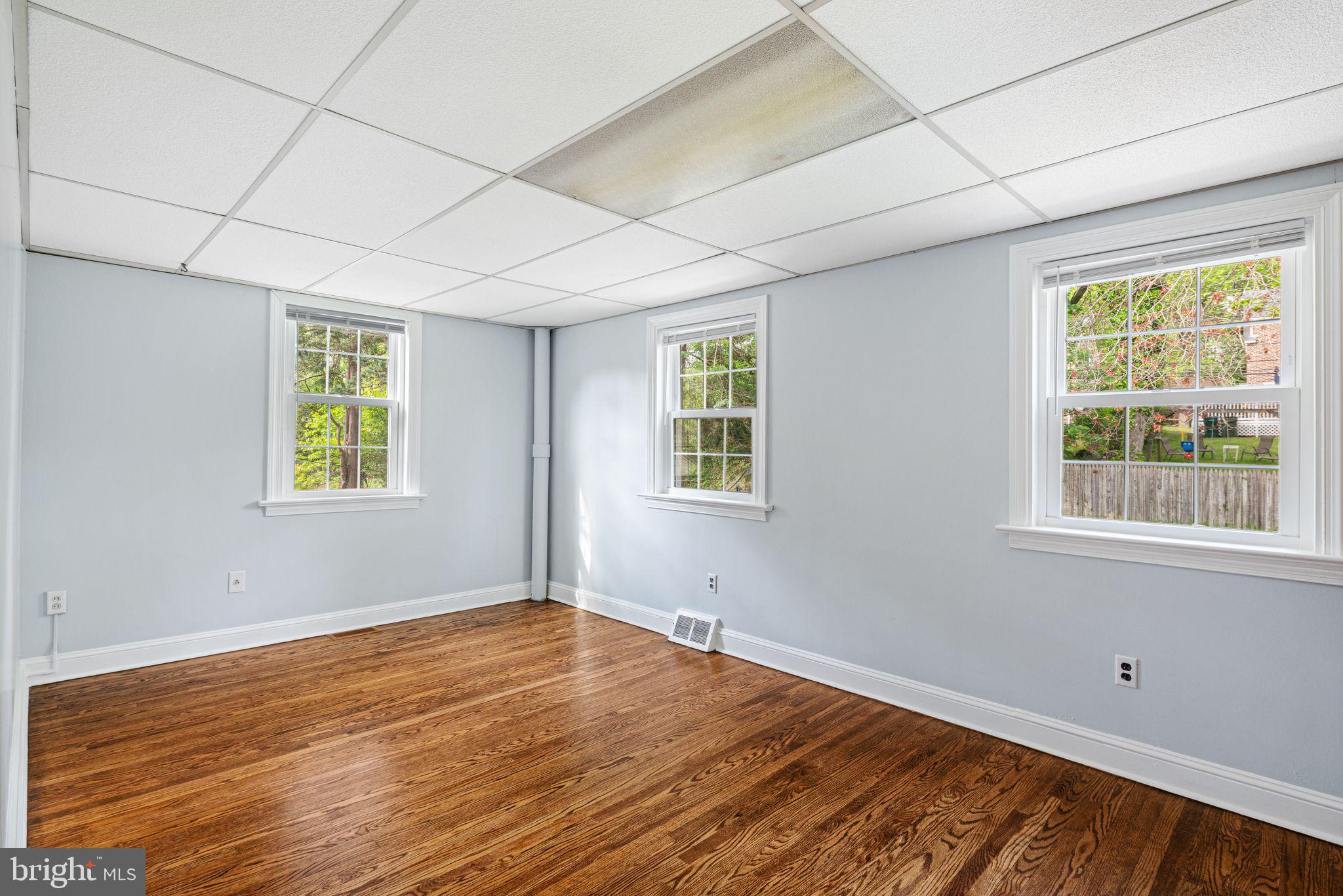 SPRING OAK ESTS - Residential