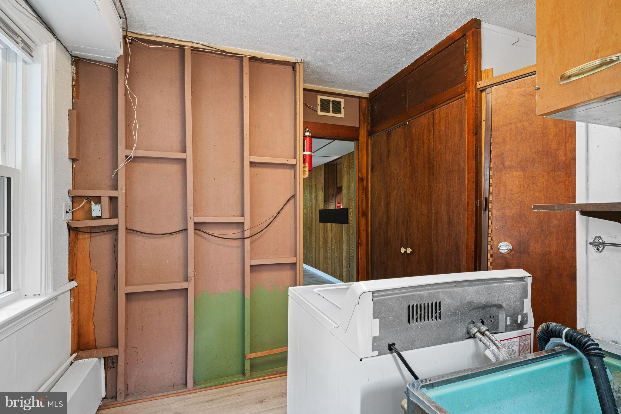 SPRING OAK ESTS - Residential