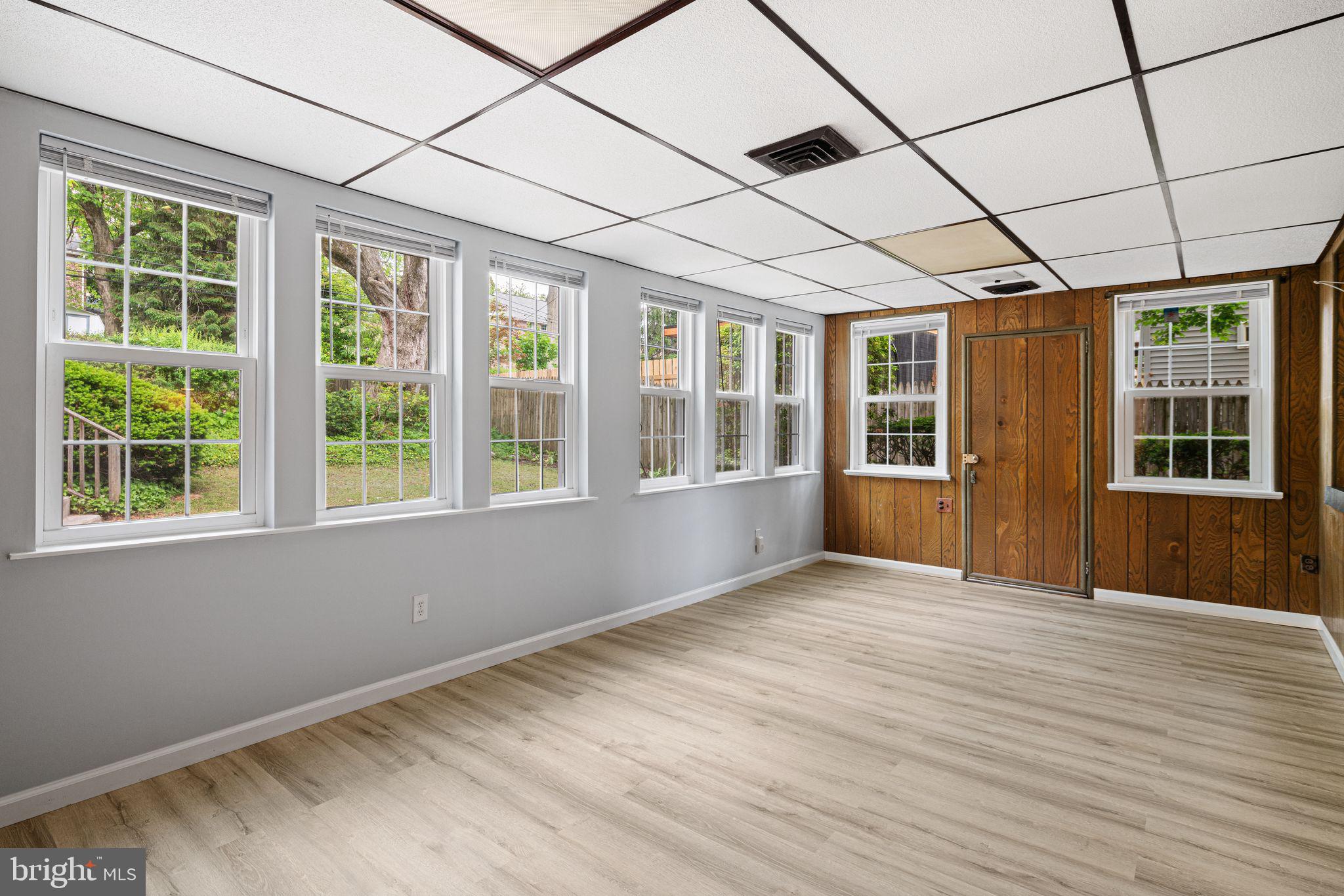 SPRING OAK ESTS - Residential