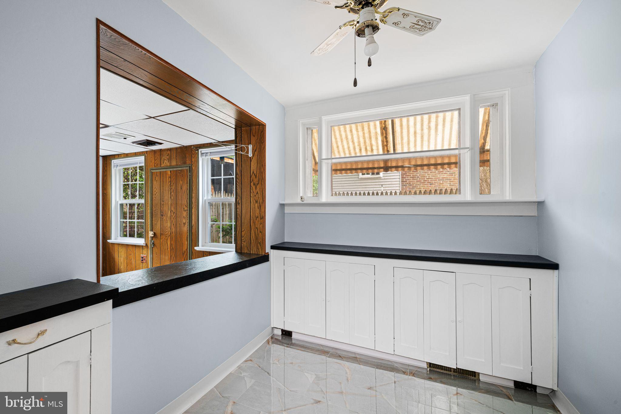 SPRING OAK ESTS - Residential