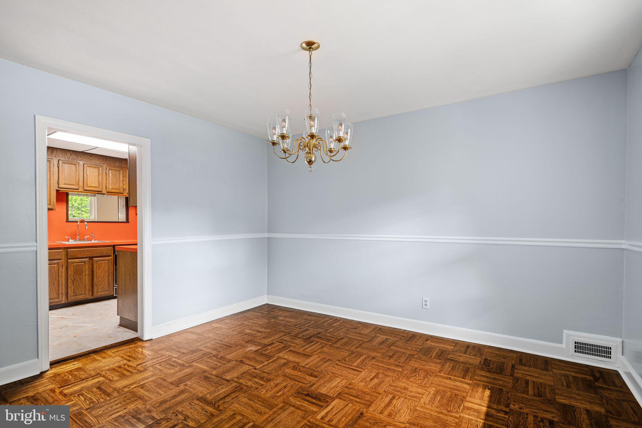 SPRING OAK ESTS - Residential