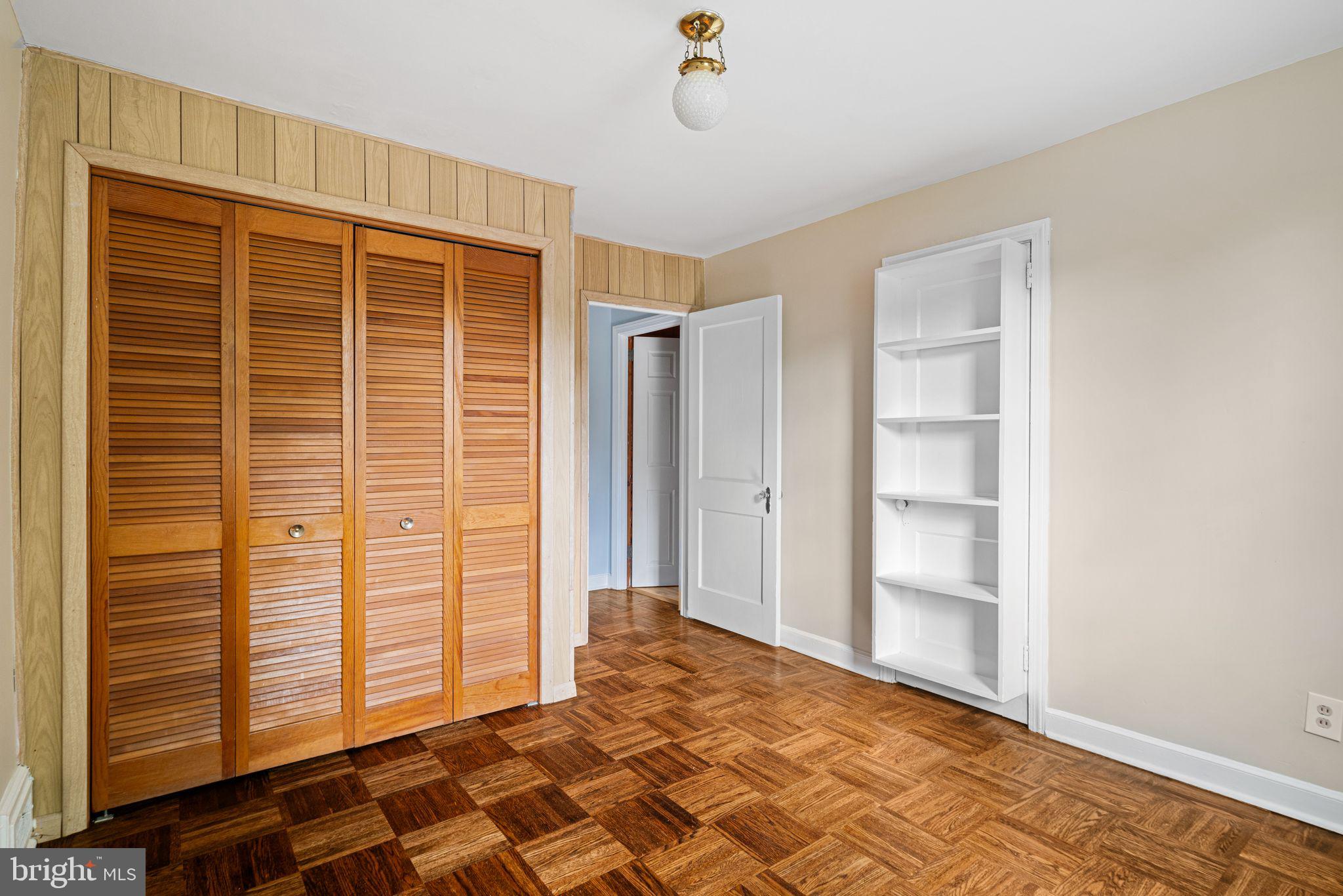 SPRING OAK ESTS - Residential