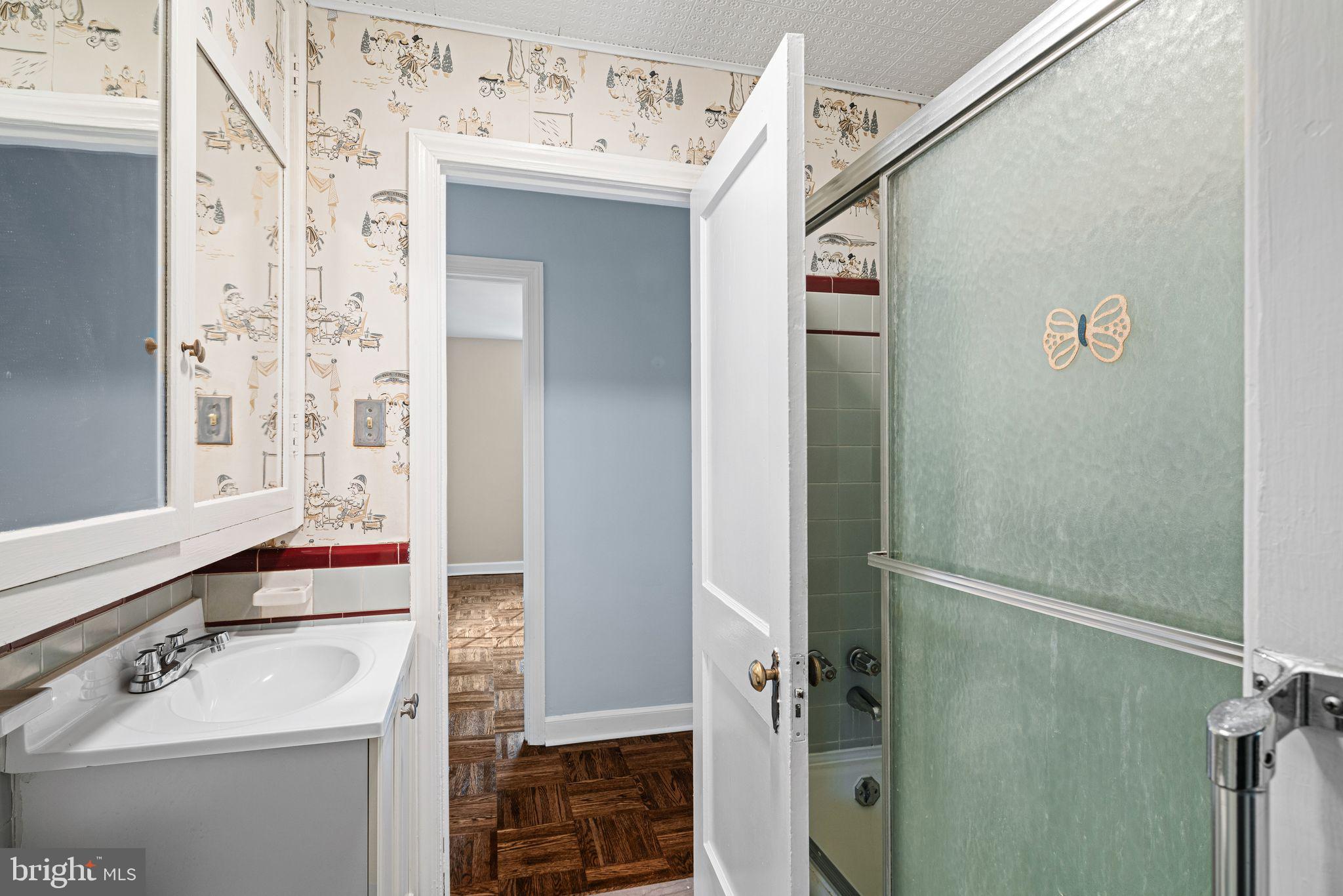 SPRING OAK ESTS - Residential